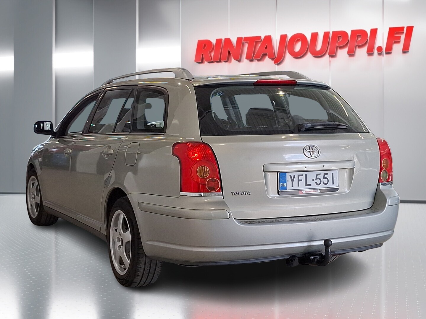 TOYOTA Avensis 2004
