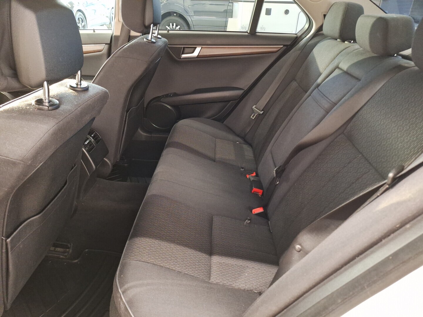 MERCEDES-BENZ C 2011