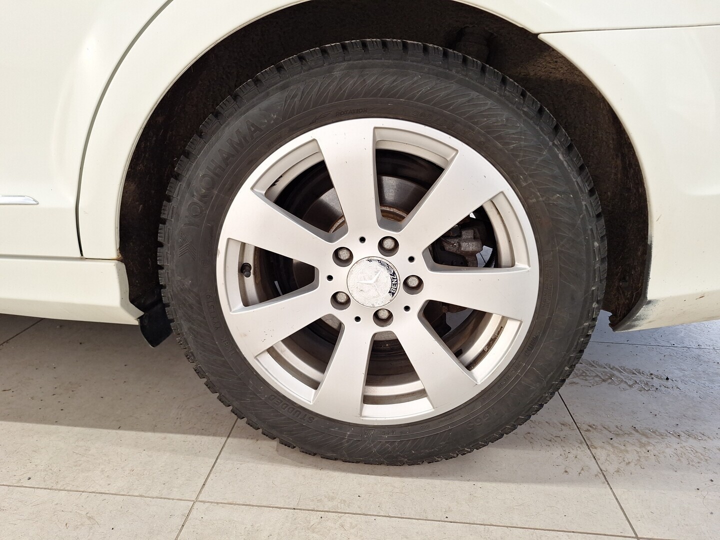 MERCEDES-BENZ C 2011