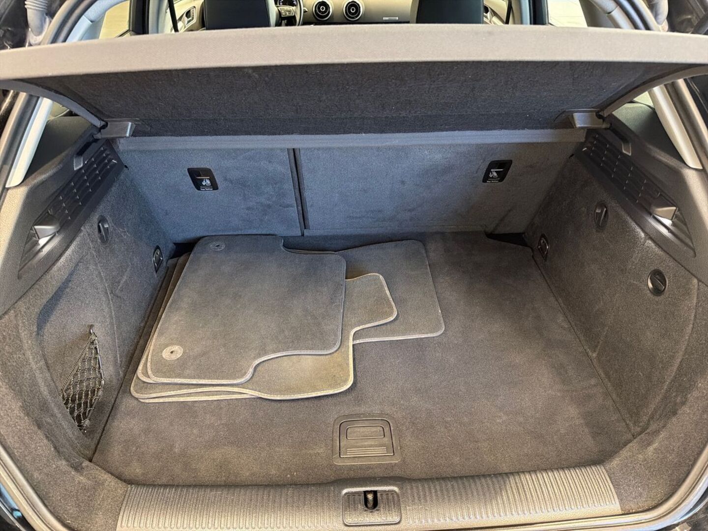AUDI A3 2016