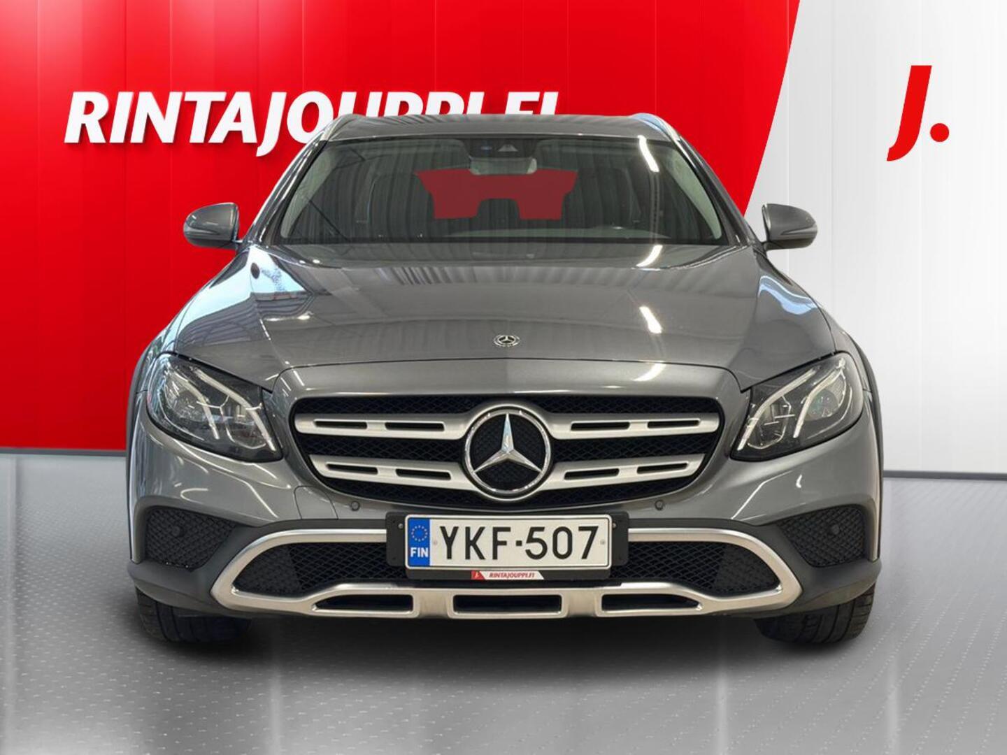 MERCEDES-BENZ E 2017