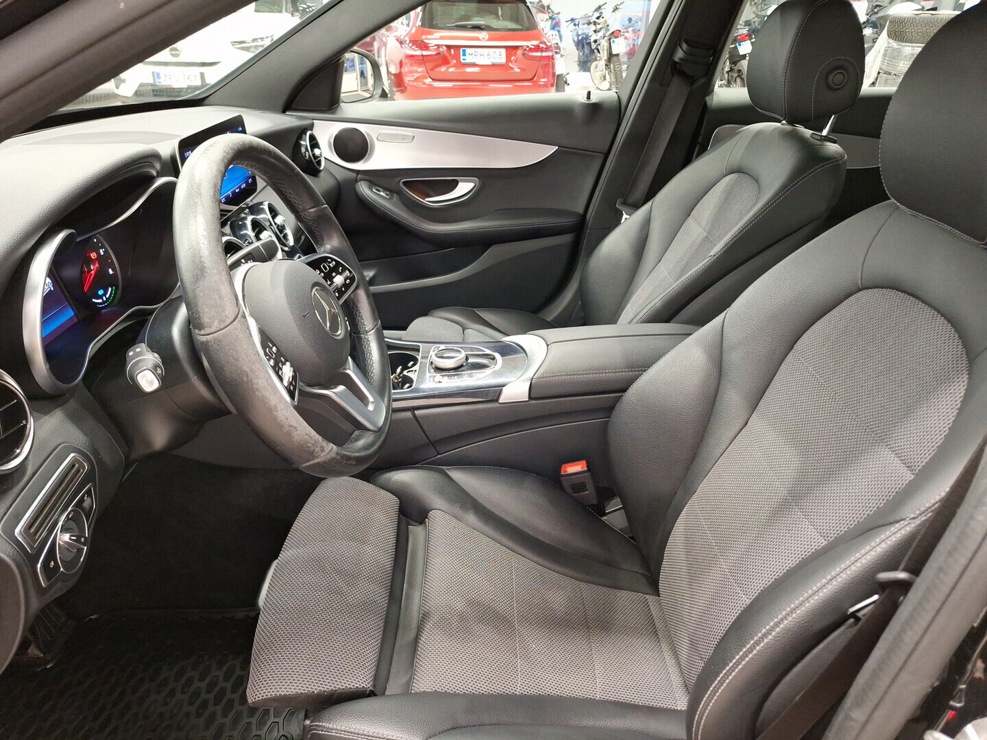 MERCEDES-BENZ C 2020