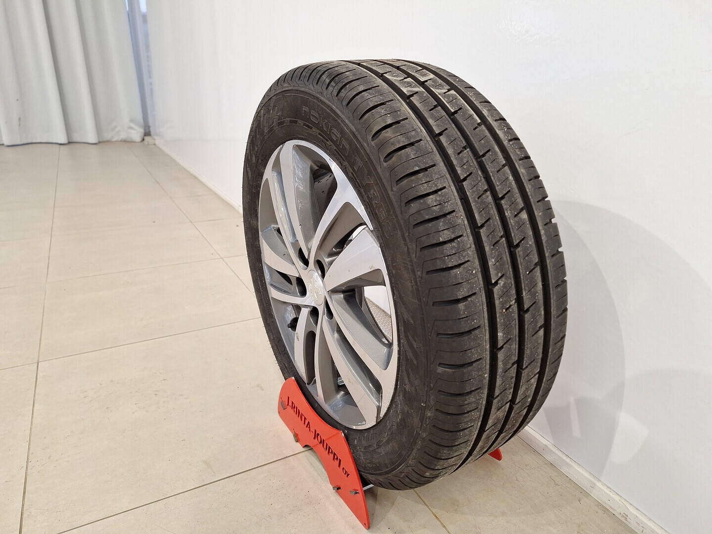 PEUGEOT e-Traveller 2021