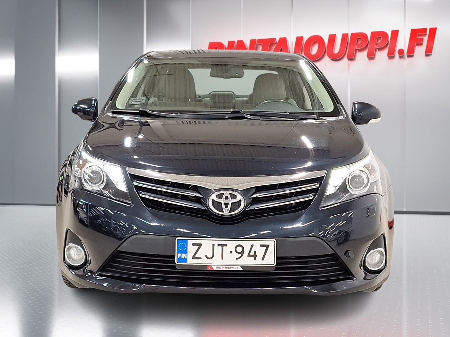 TOYOTA Avensis 2012