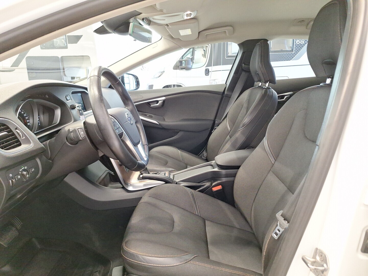 VOLVO V40 Cross Country 2016