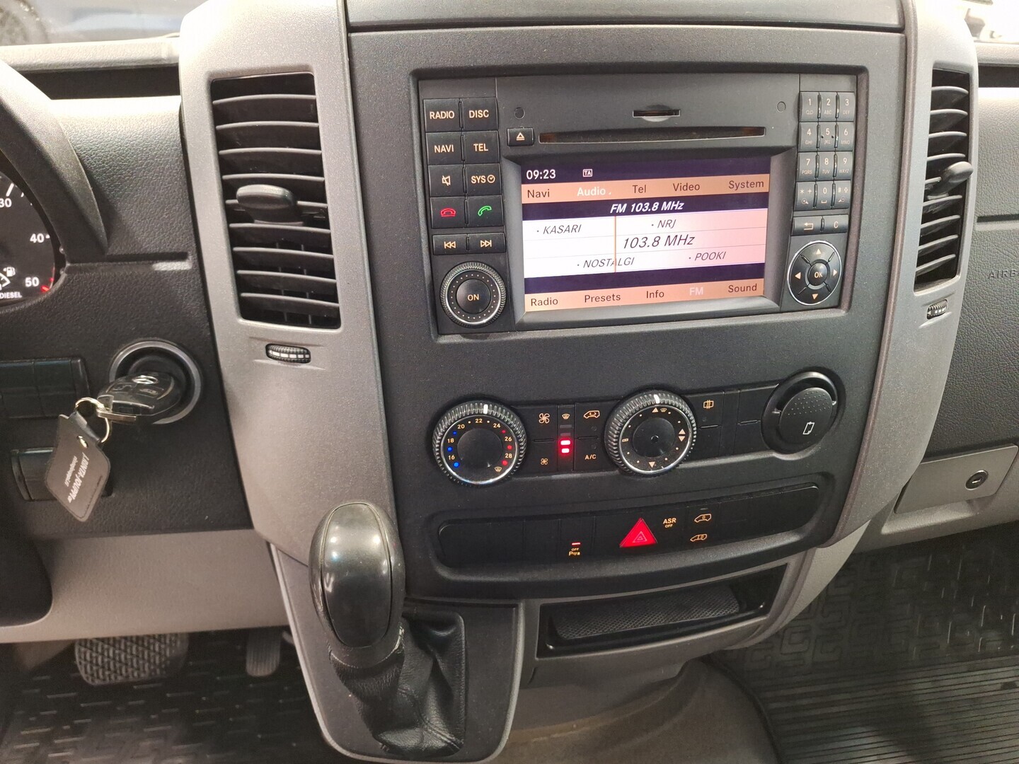 MERCEDES-BENZ Sprinter 2013