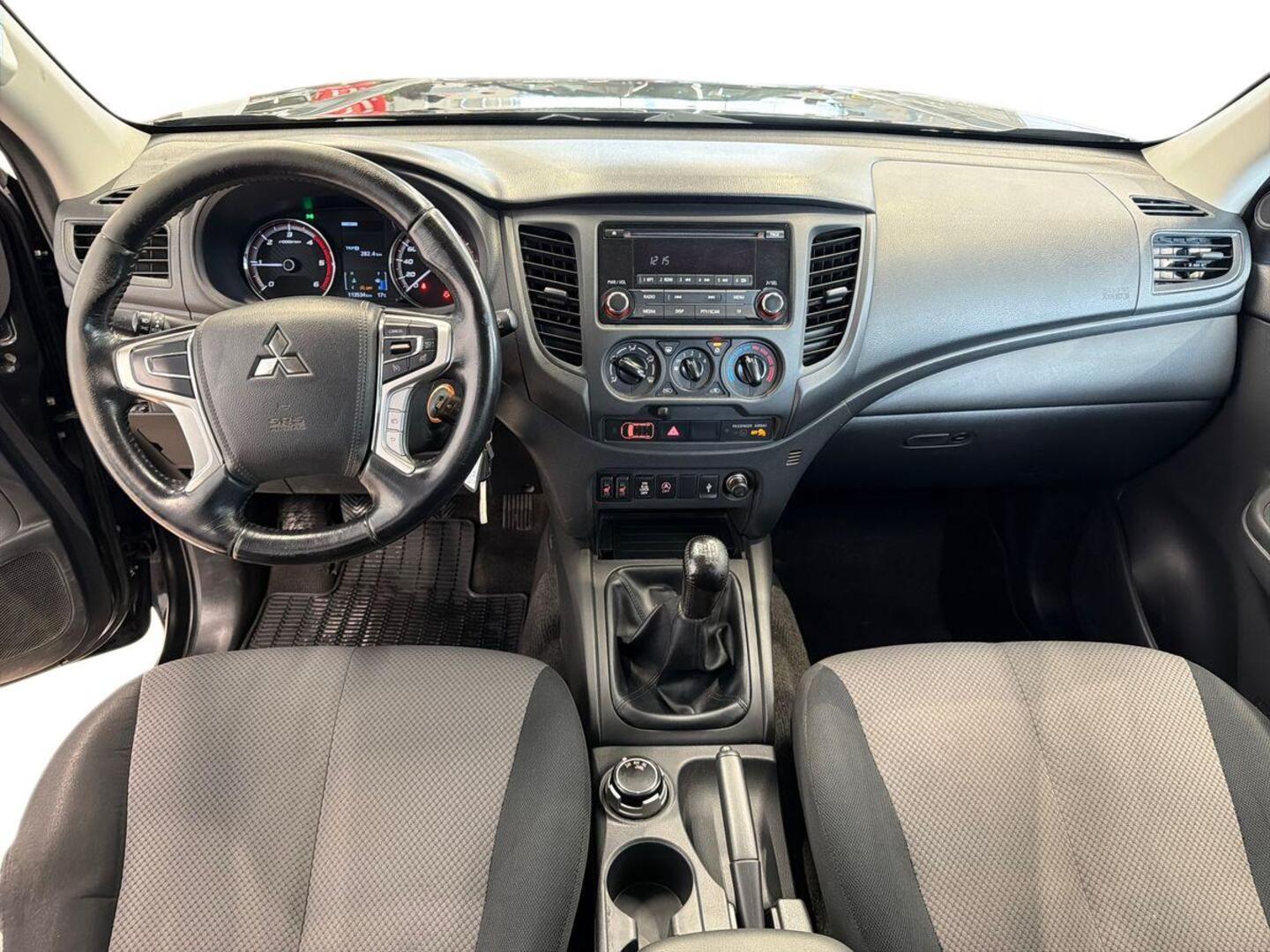 MITSUBISHI L200 2020