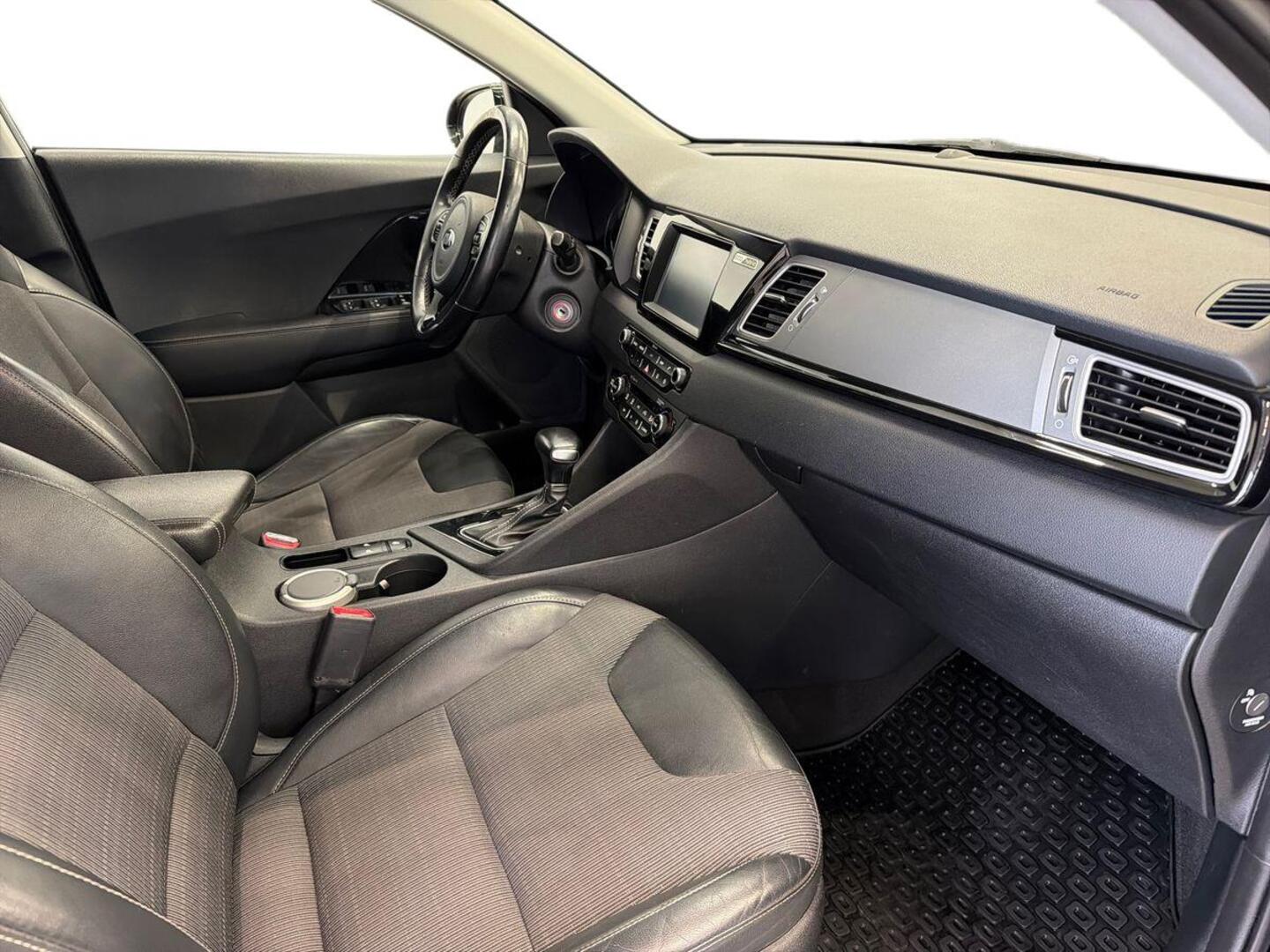 KIA Niro 2016