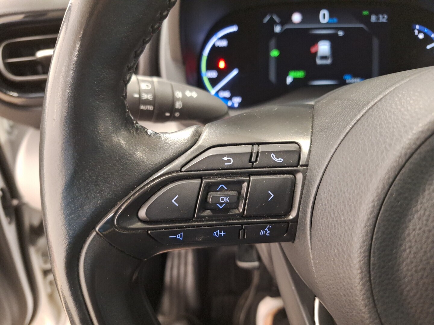 TOYOTA Yaris Cross 2022