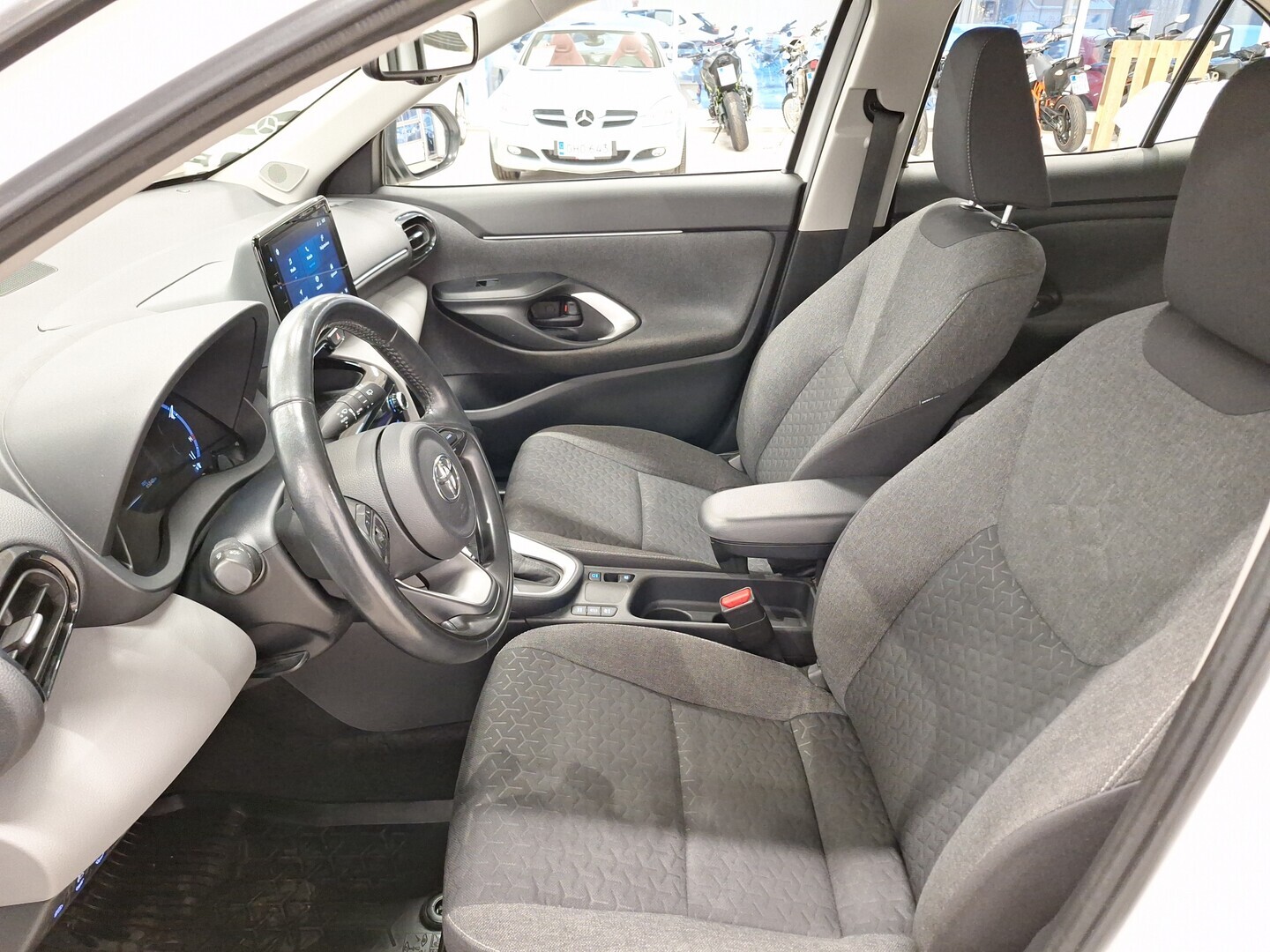 TOYOTA Yaris Cross 2022