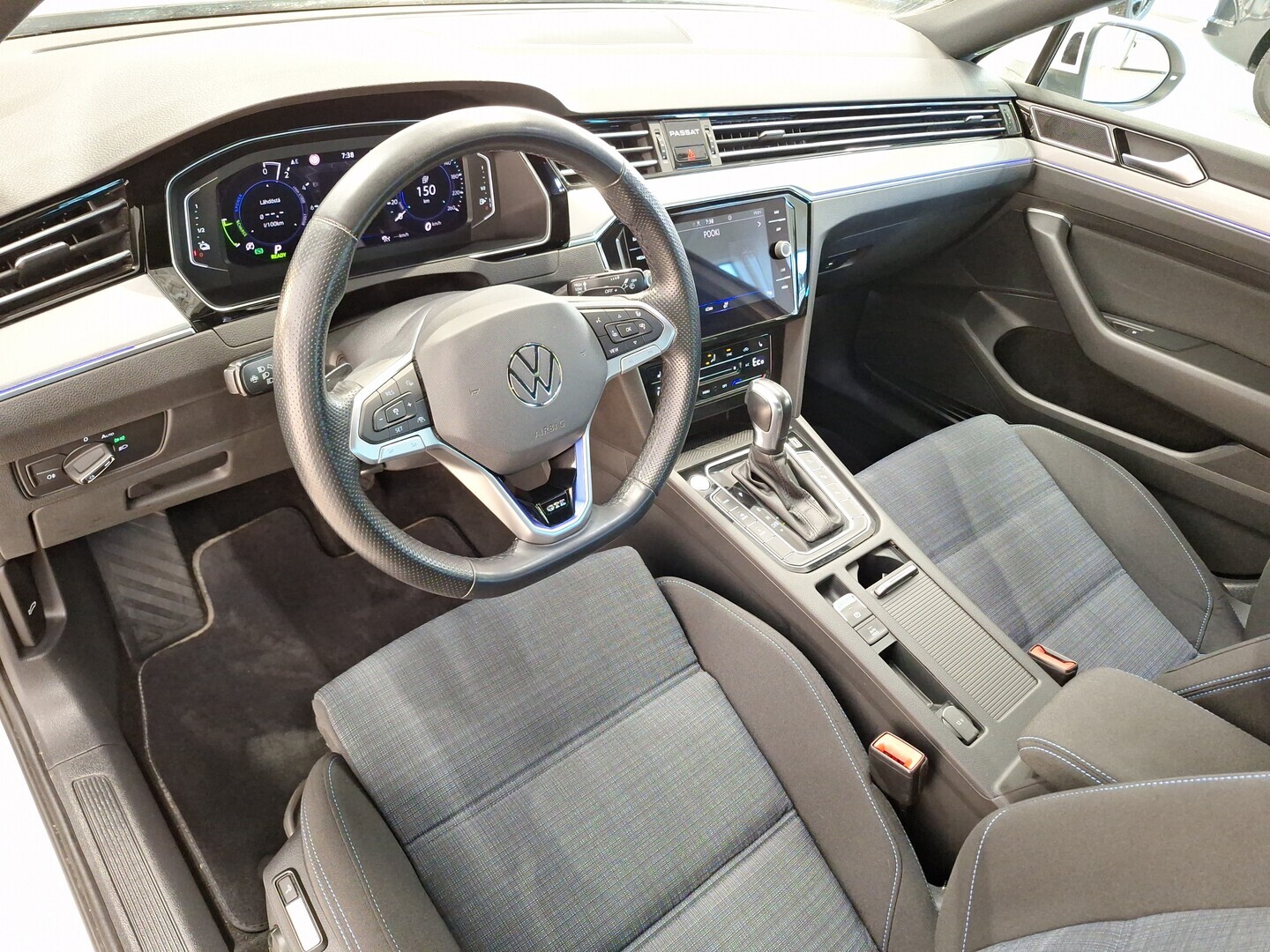 VOLKSWAGEN Passat 2021