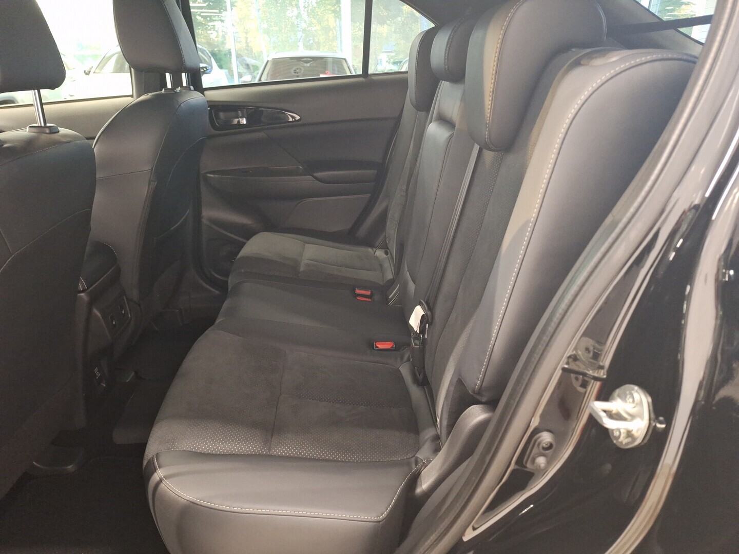 MITSUBISHI Eclipse Cross 2025