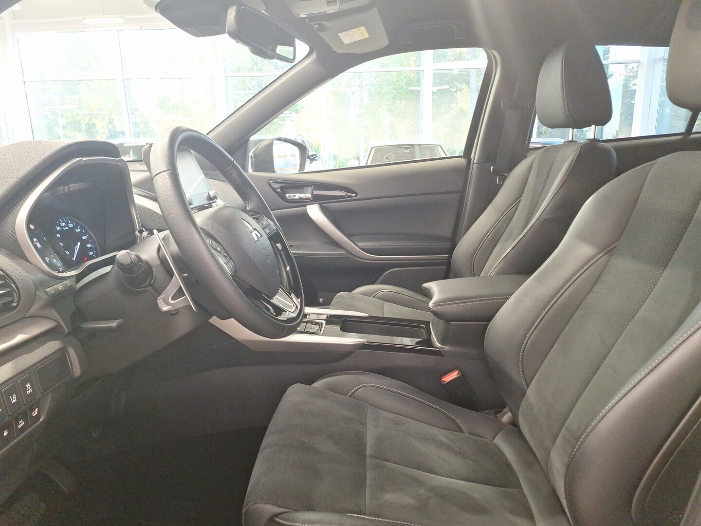 MITSUBISHI Eclipse Cross 2025