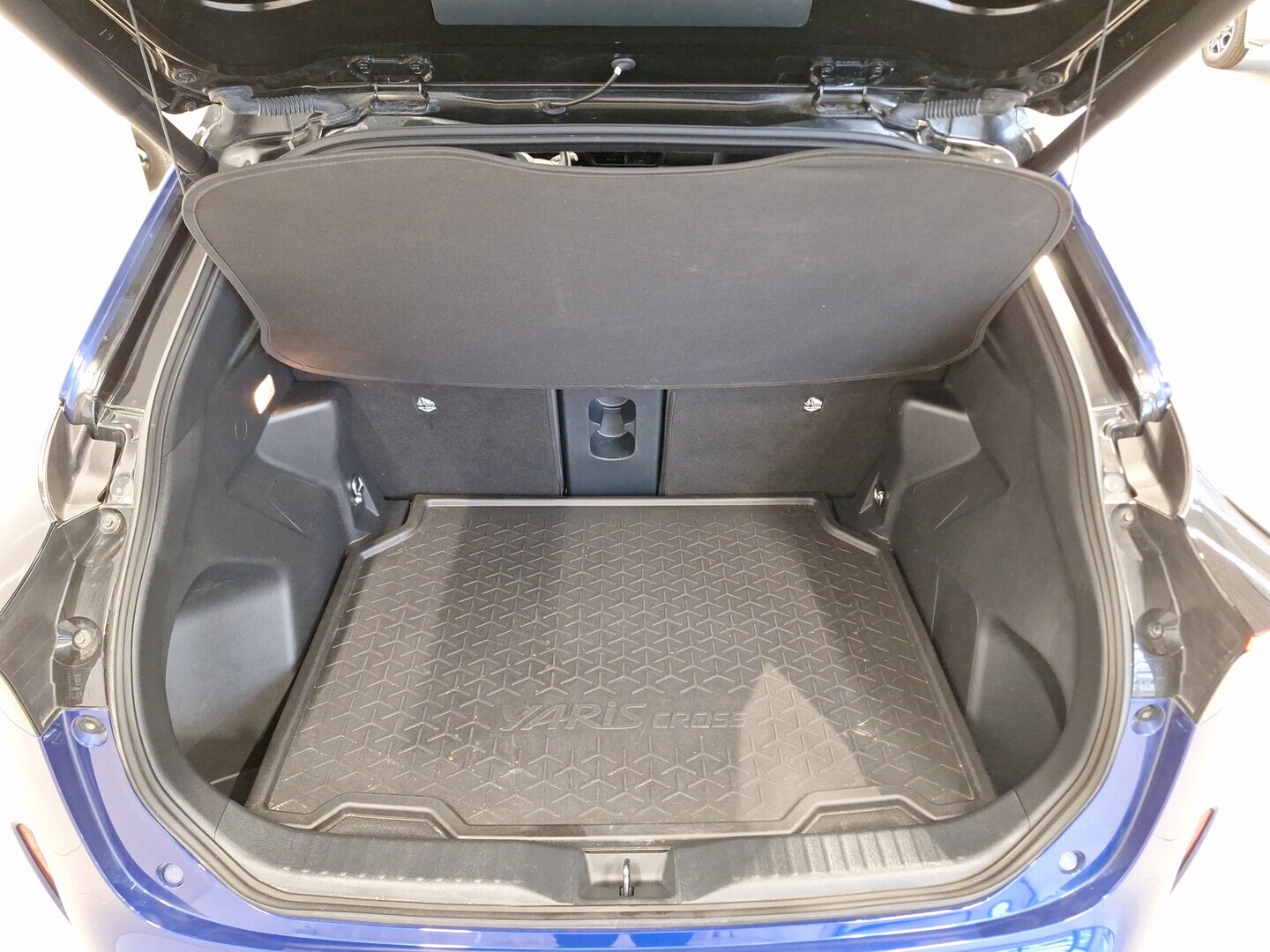 TOYOTA Yaris Cross 2023