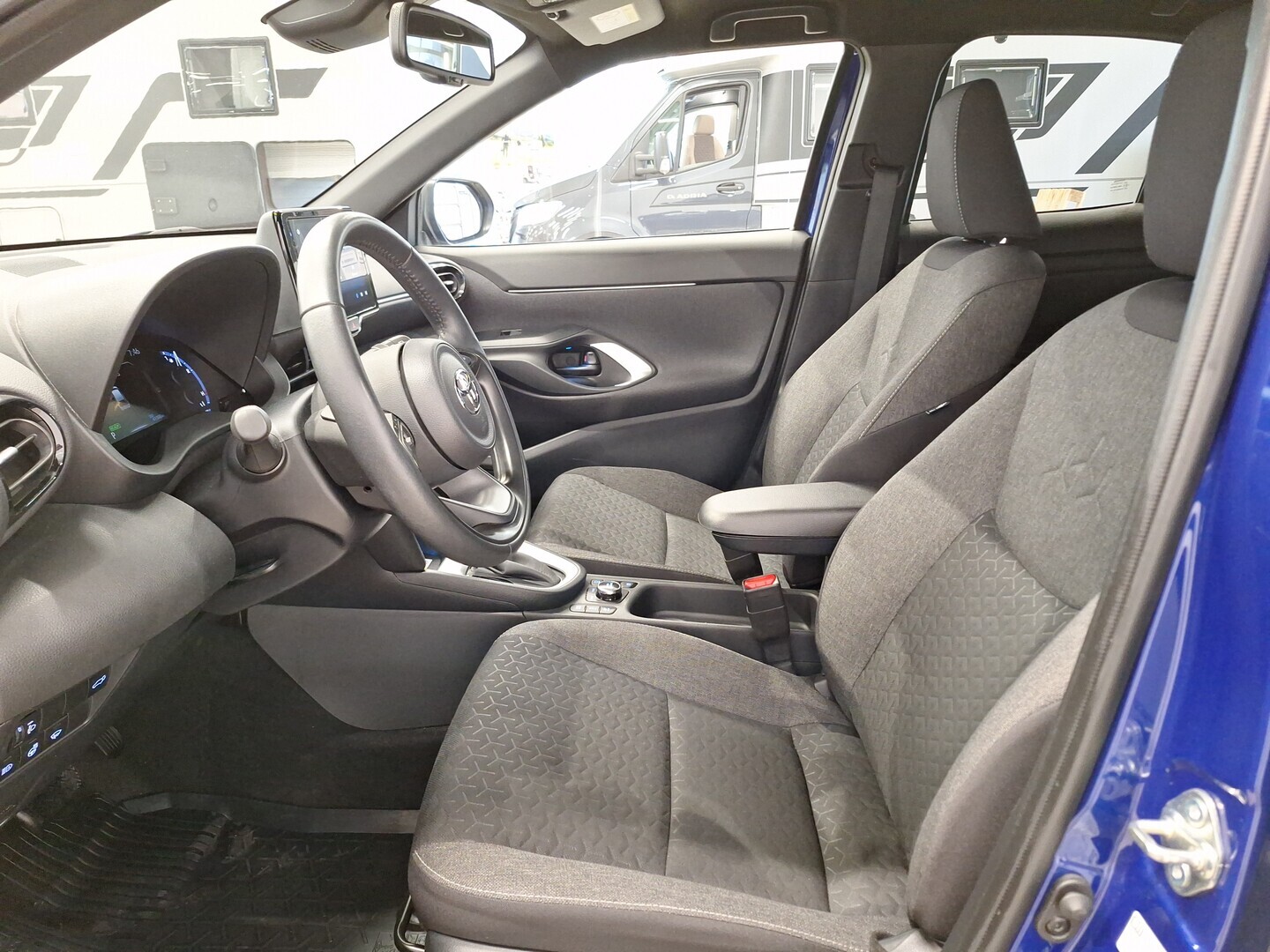 TOYOTA Yaris Cross 2023