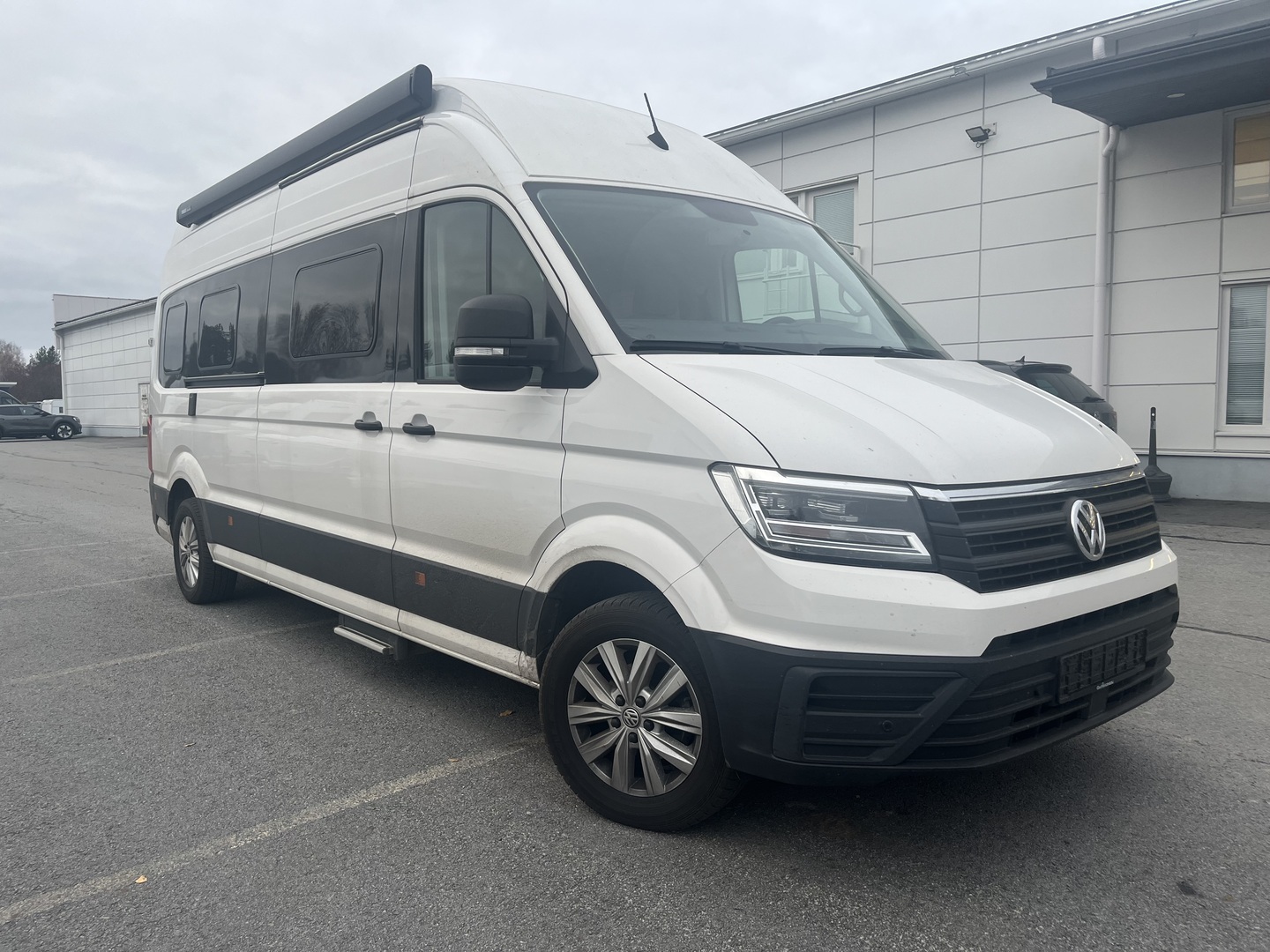 VOLKSWAGEN GRAND CALIFORNIA 680 2021