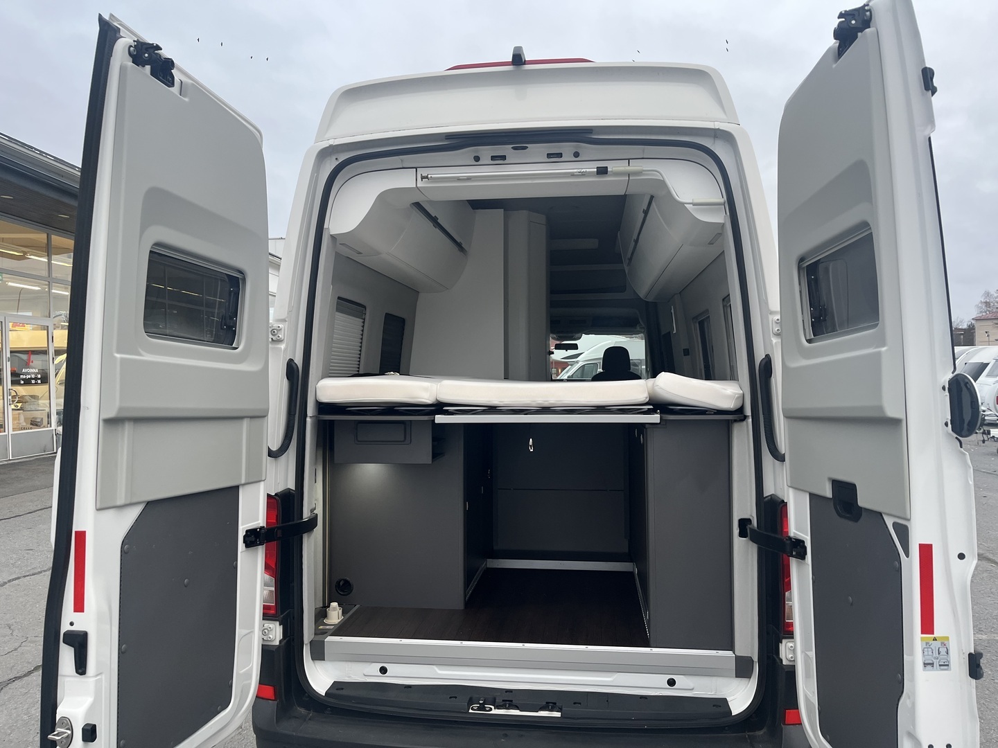 VOLKSWAGEN GRAND CALIFORNIA 680 2021