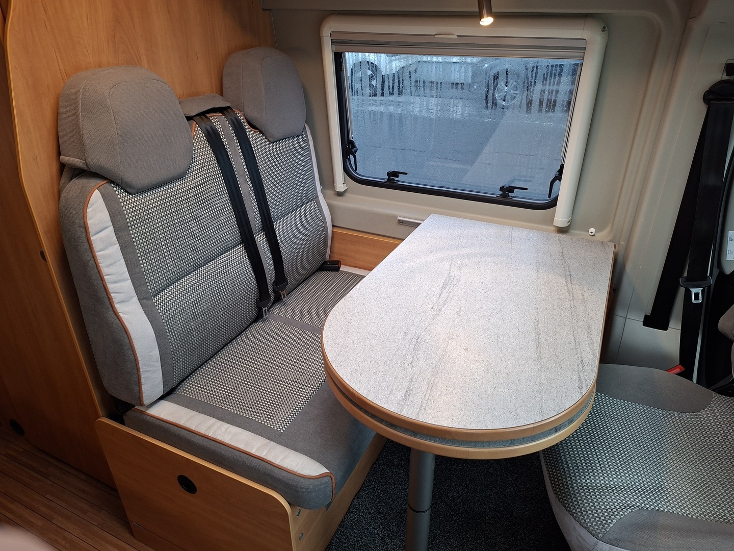 PÖSSL 2 WIN Plus VAN 600 2019