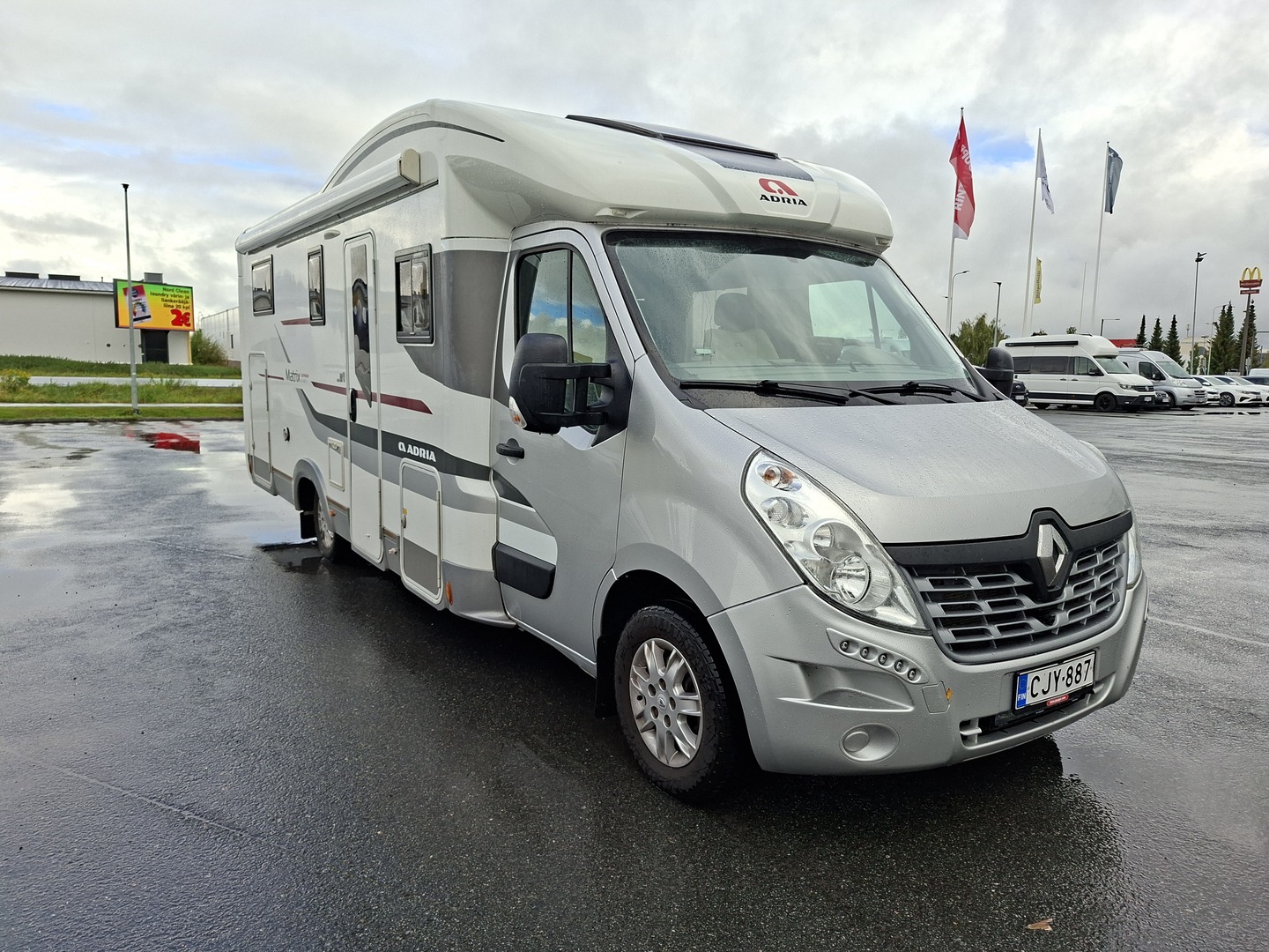 ADRIA Matrix Supreme M 687 SL 2015