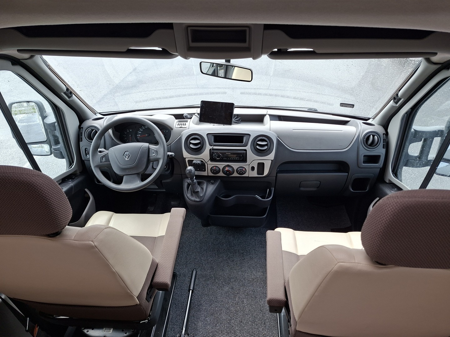 ADRIA Matrix Supreme M 687 SL 2015