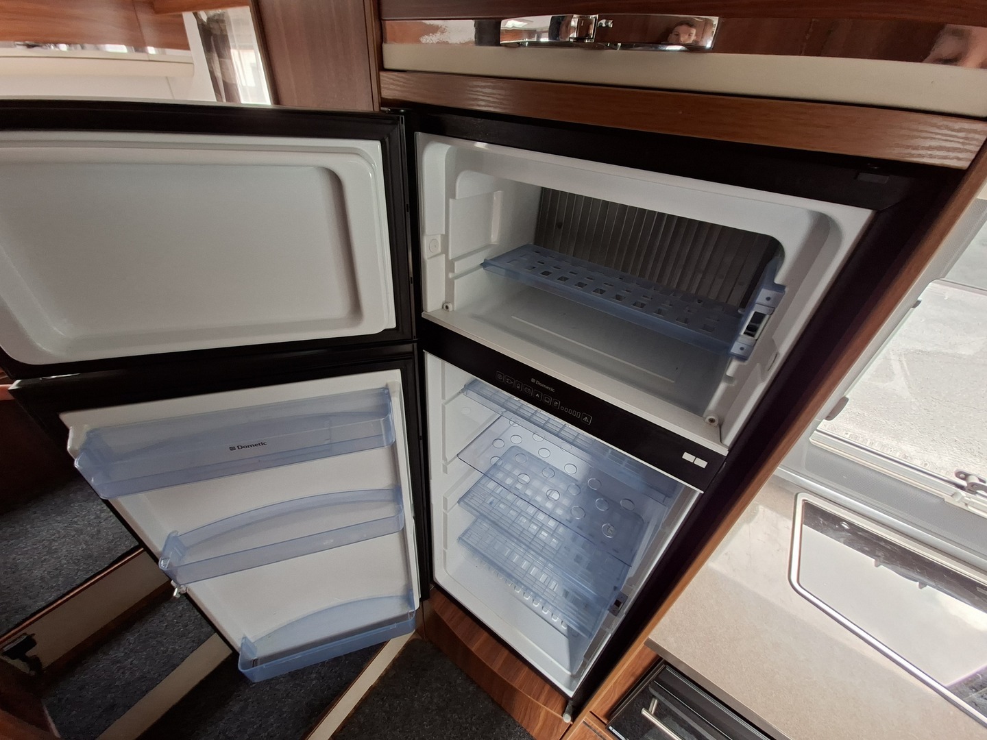 ADRIA Matrix Supreme M 687 SL 2015