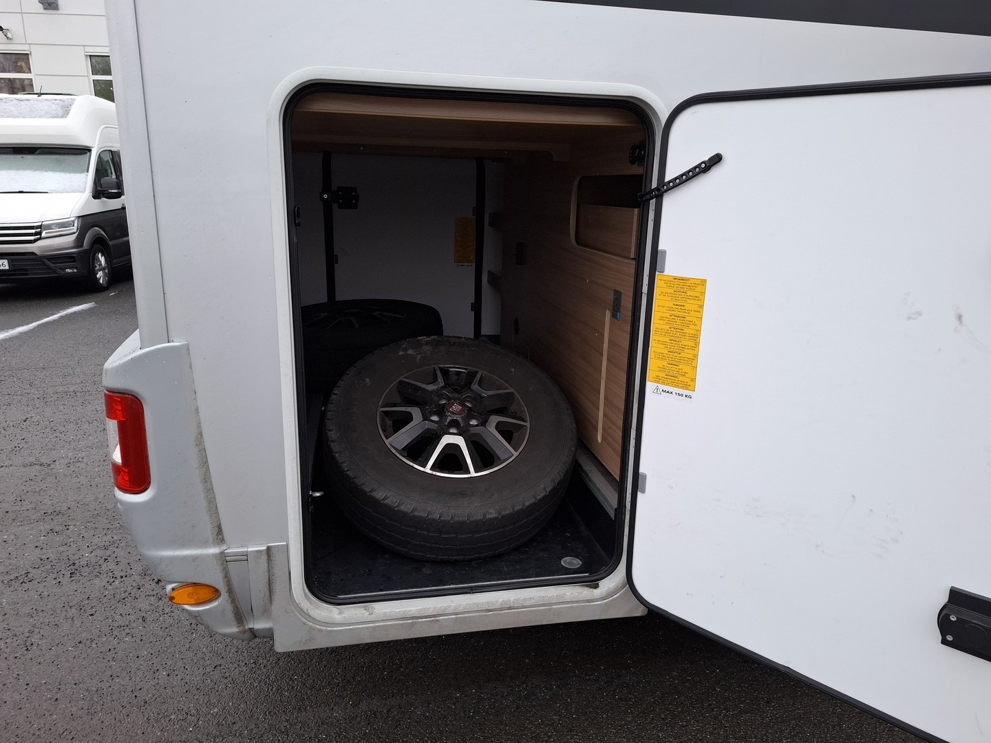 ADRIA MATRIX 670 SL J EDITION 2021