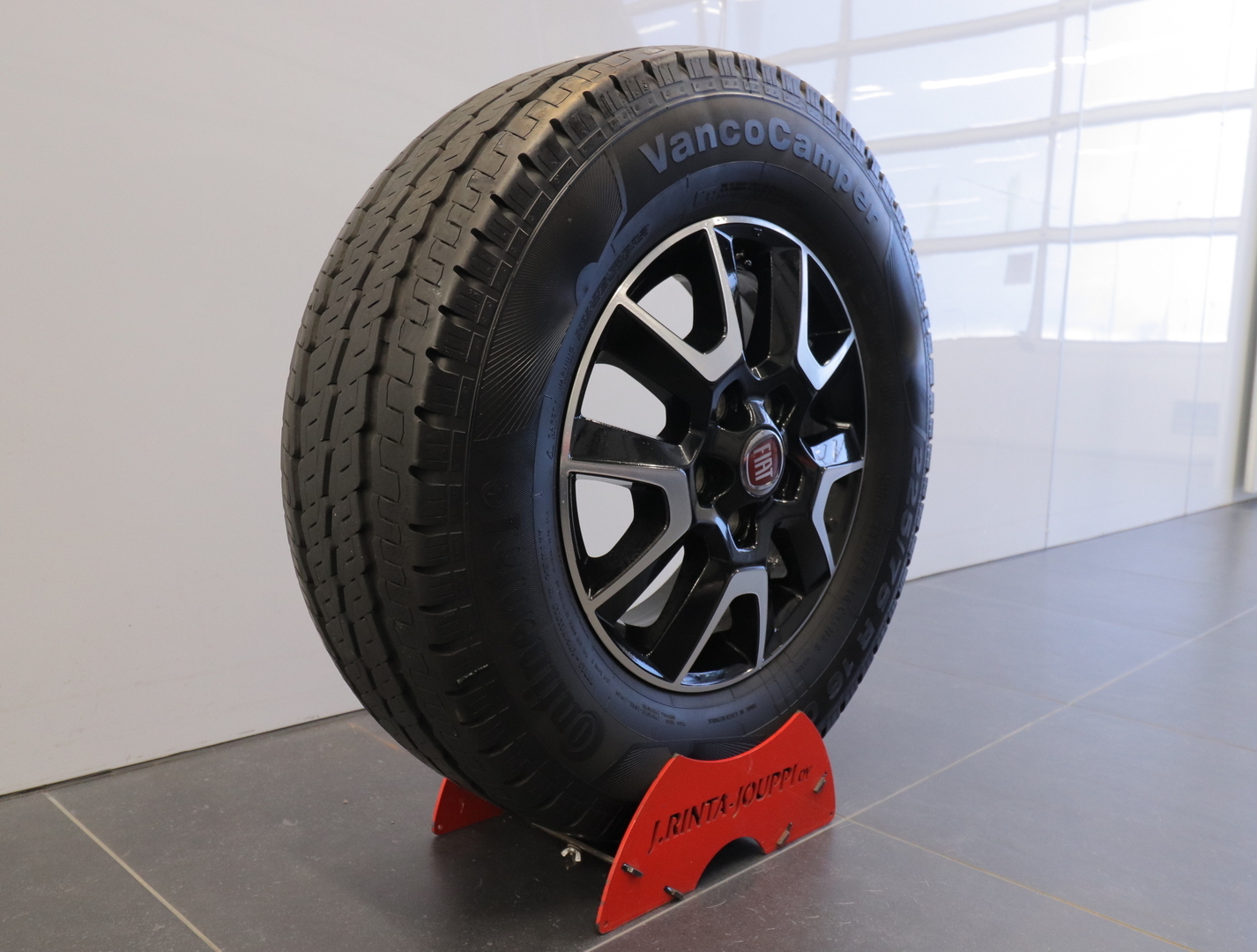 ADRIA MATRIX 670 SL J EDITION 2021