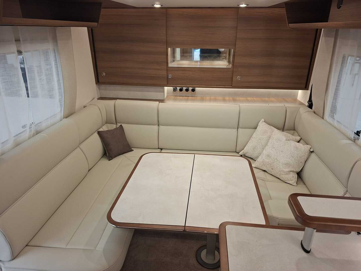 RAPIDO 854F 2025