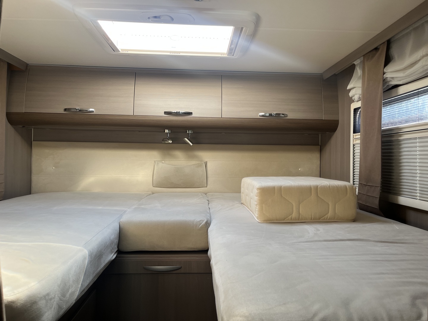 ADRIA MATRIX SUPREME M 687 SL ALDE 2012