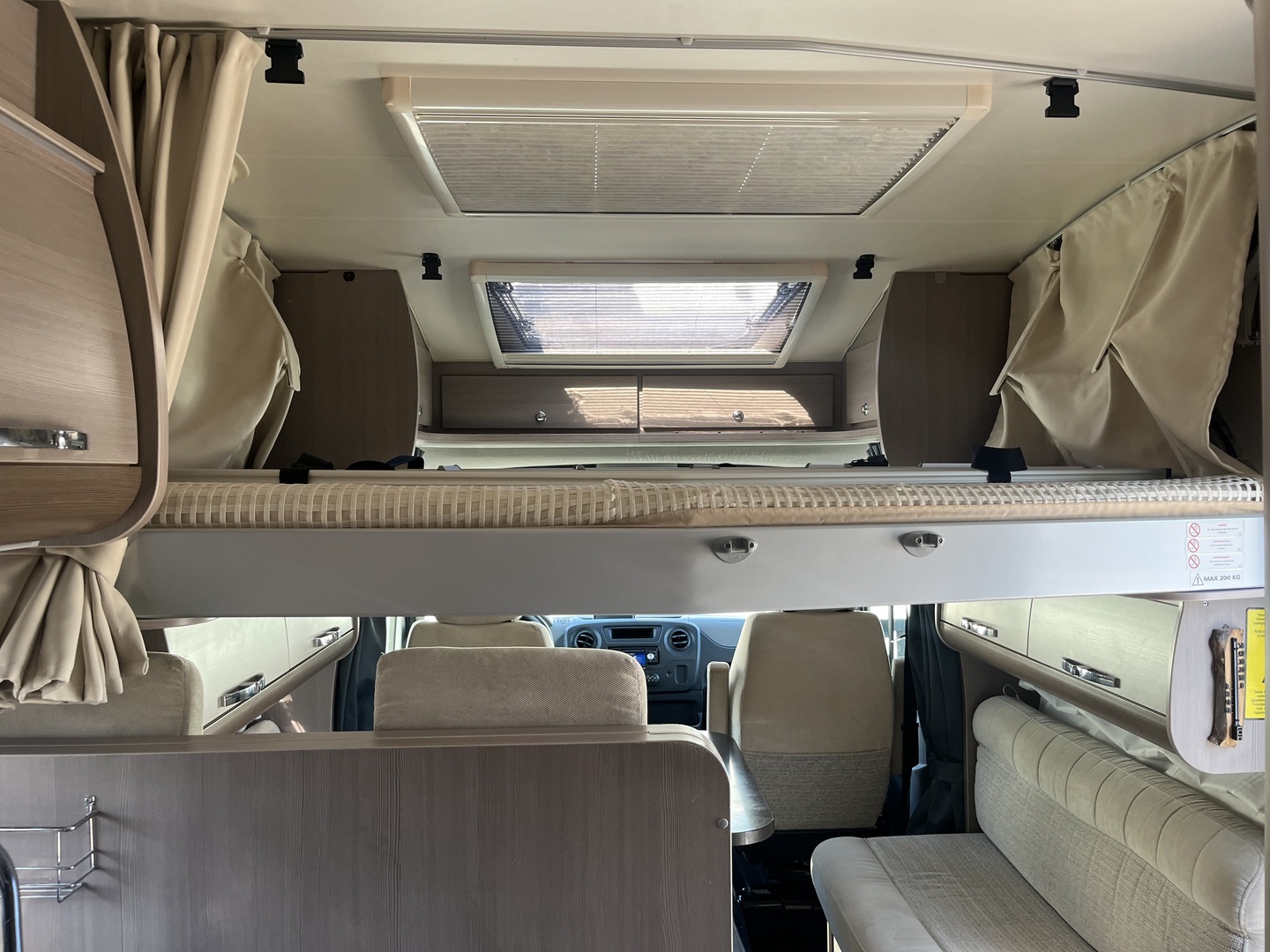 ADRIA MATRIX SUPREME M 687 SL ALDE 2012