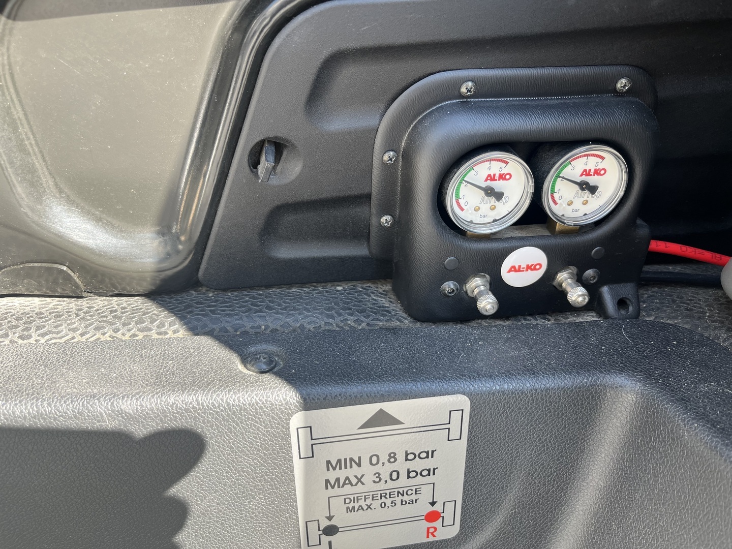 ADRIA MATRIX SUPREME M 687 SL ALDE 2012