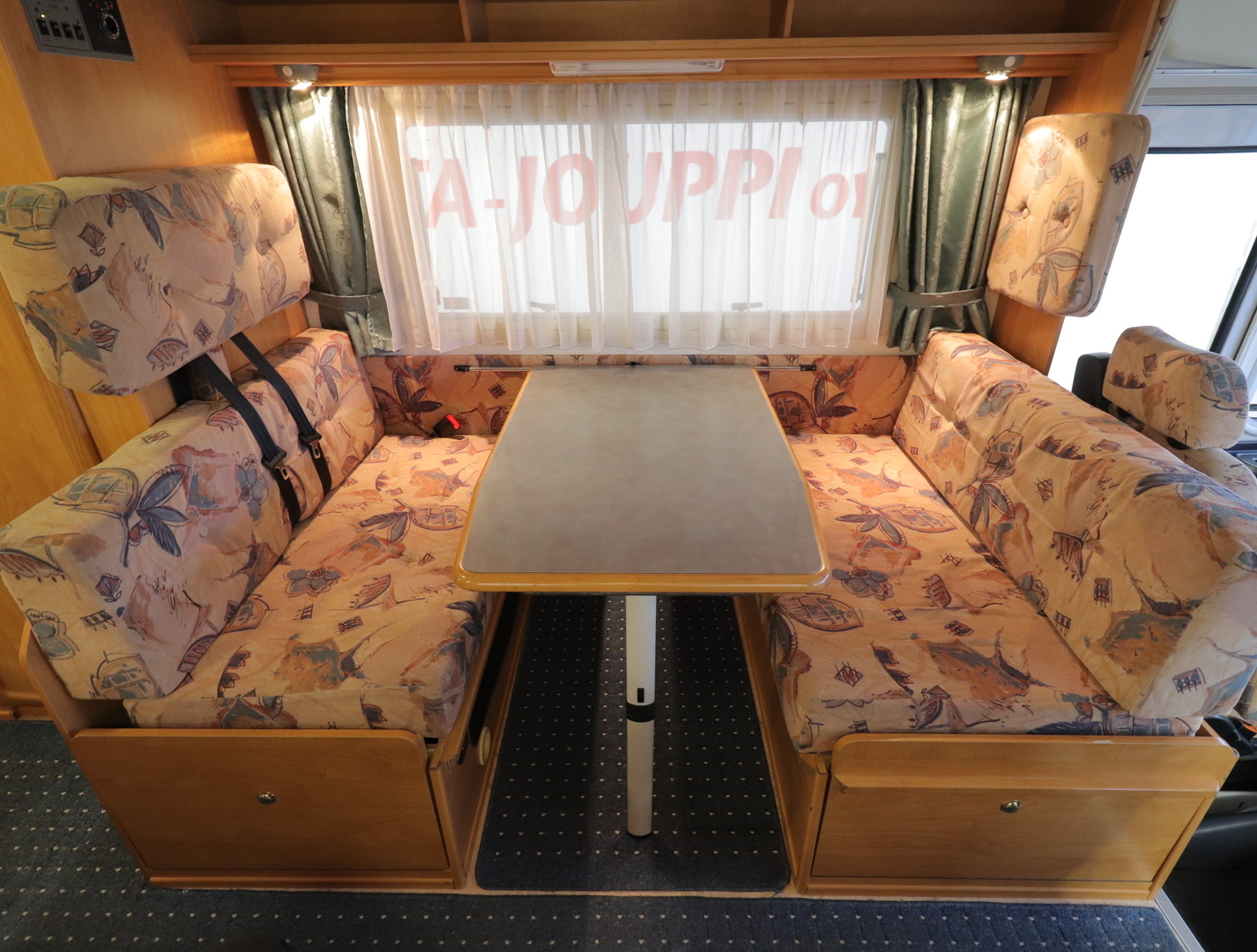 EURA MOBIL INTEGRA 606LSS 1998