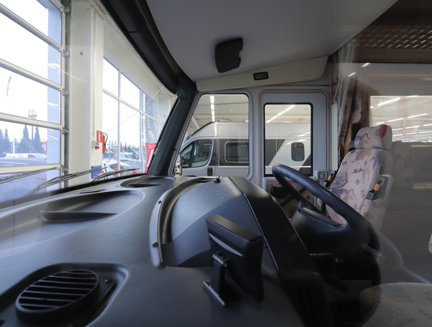 EURA MOBIL INTEGRA 606LSS 1998