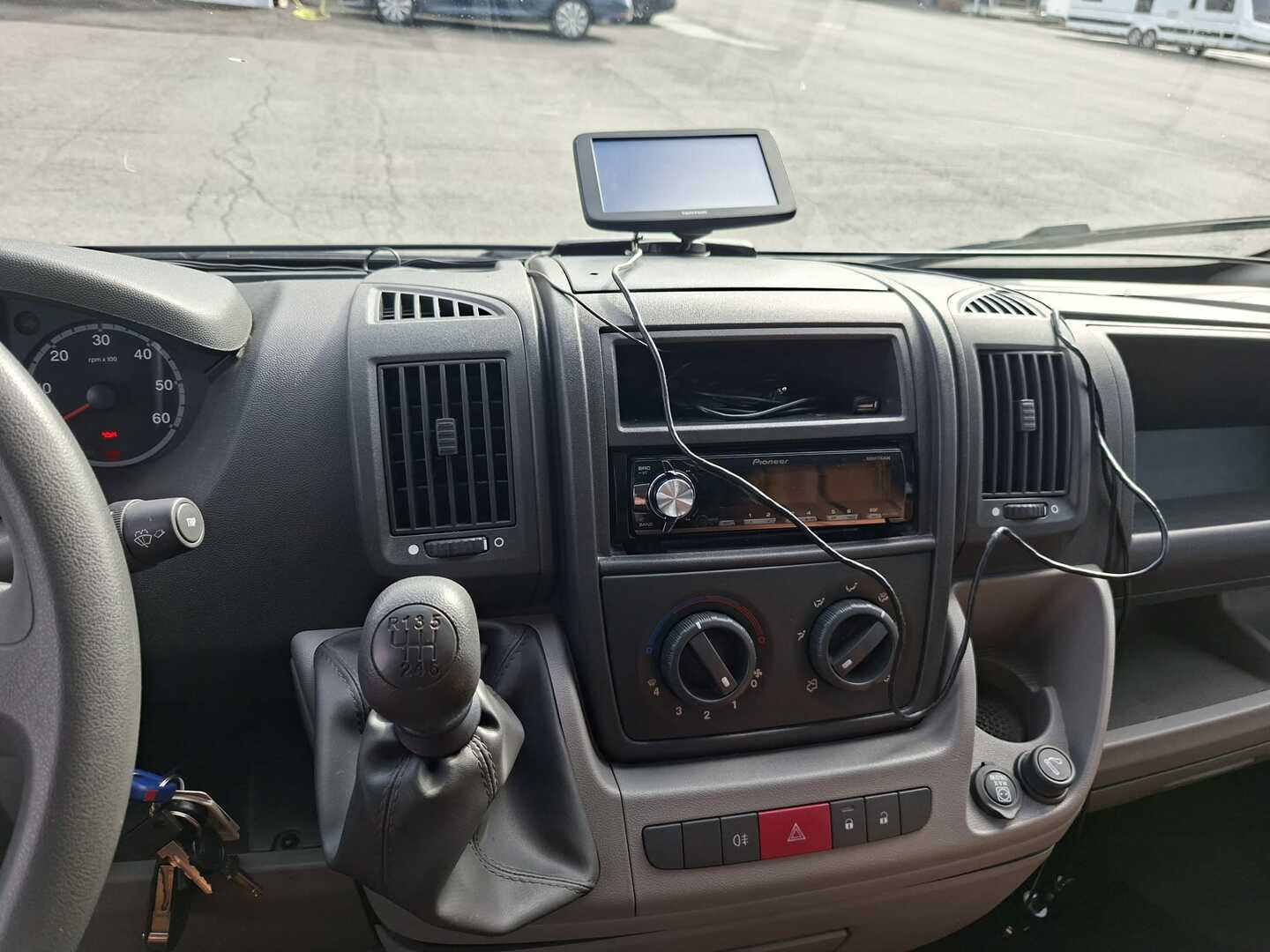 BÜRSTNER Marano T 575 2009