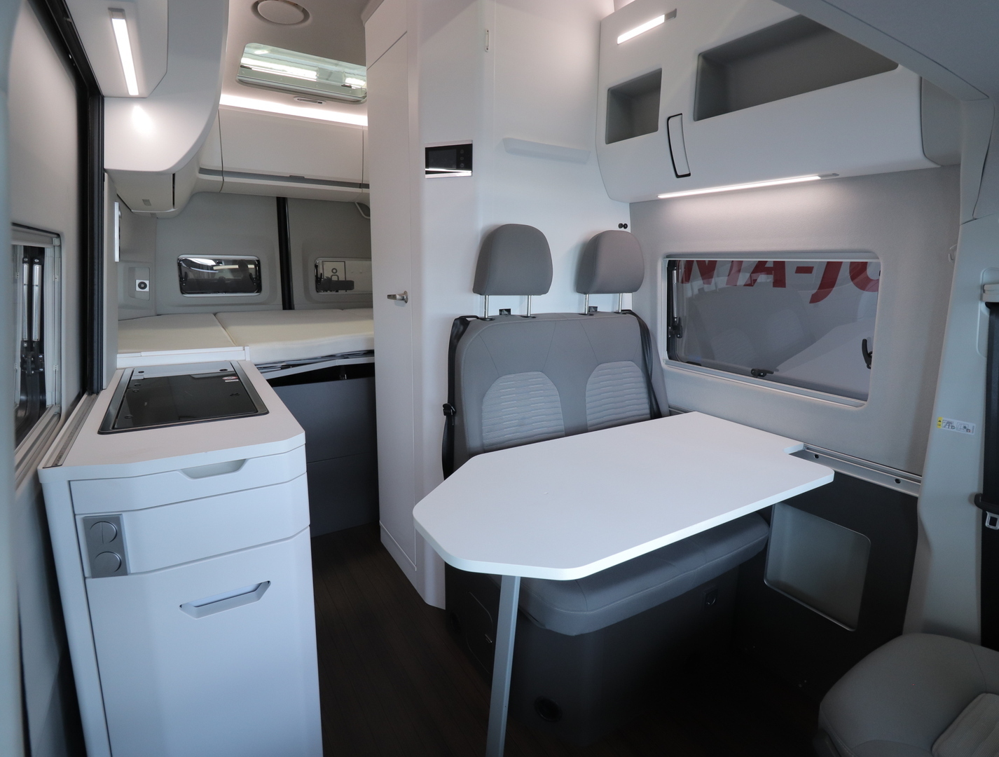 VOLKSWAGEN GRAND CALIFORNIA 600 2023