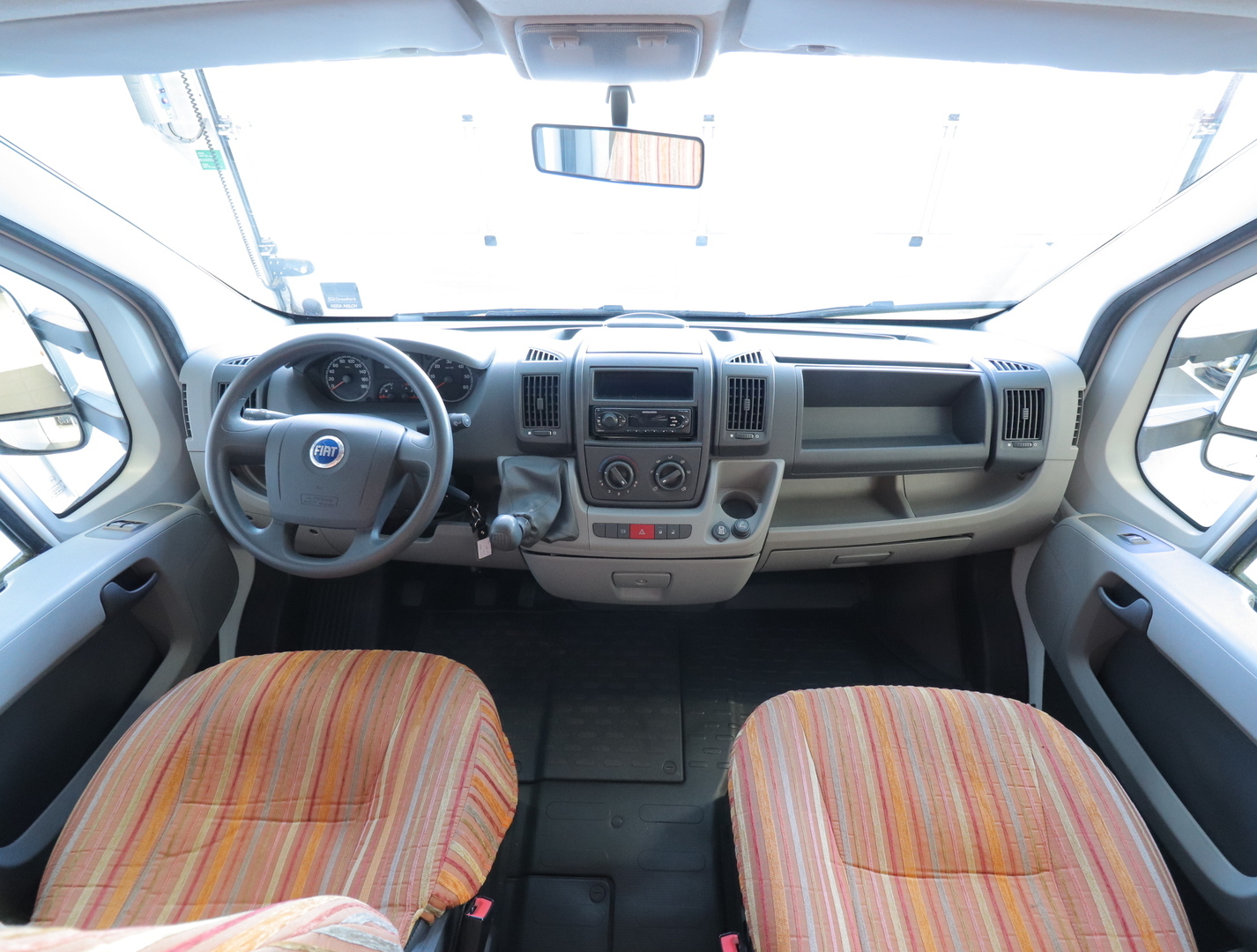 LMC LIBERTY A 651 2007