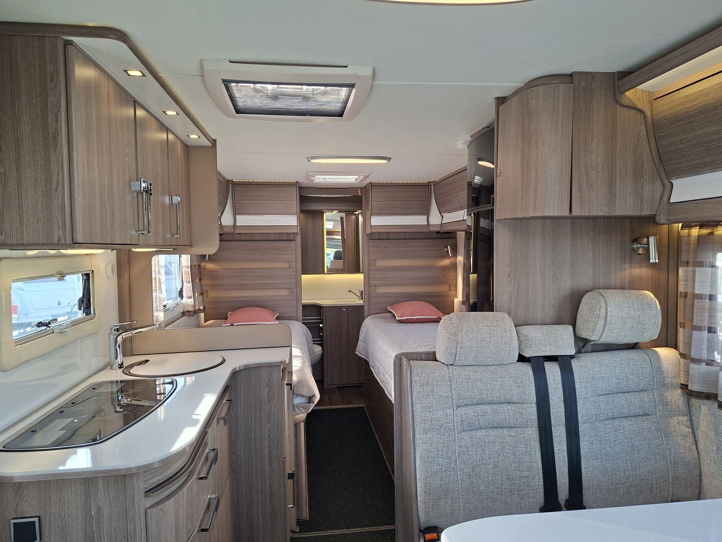 KABE TRAVELMASTER T 740 T 17