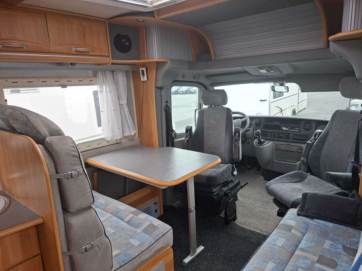 ADRIA IZOLA S 687 SP 2008
