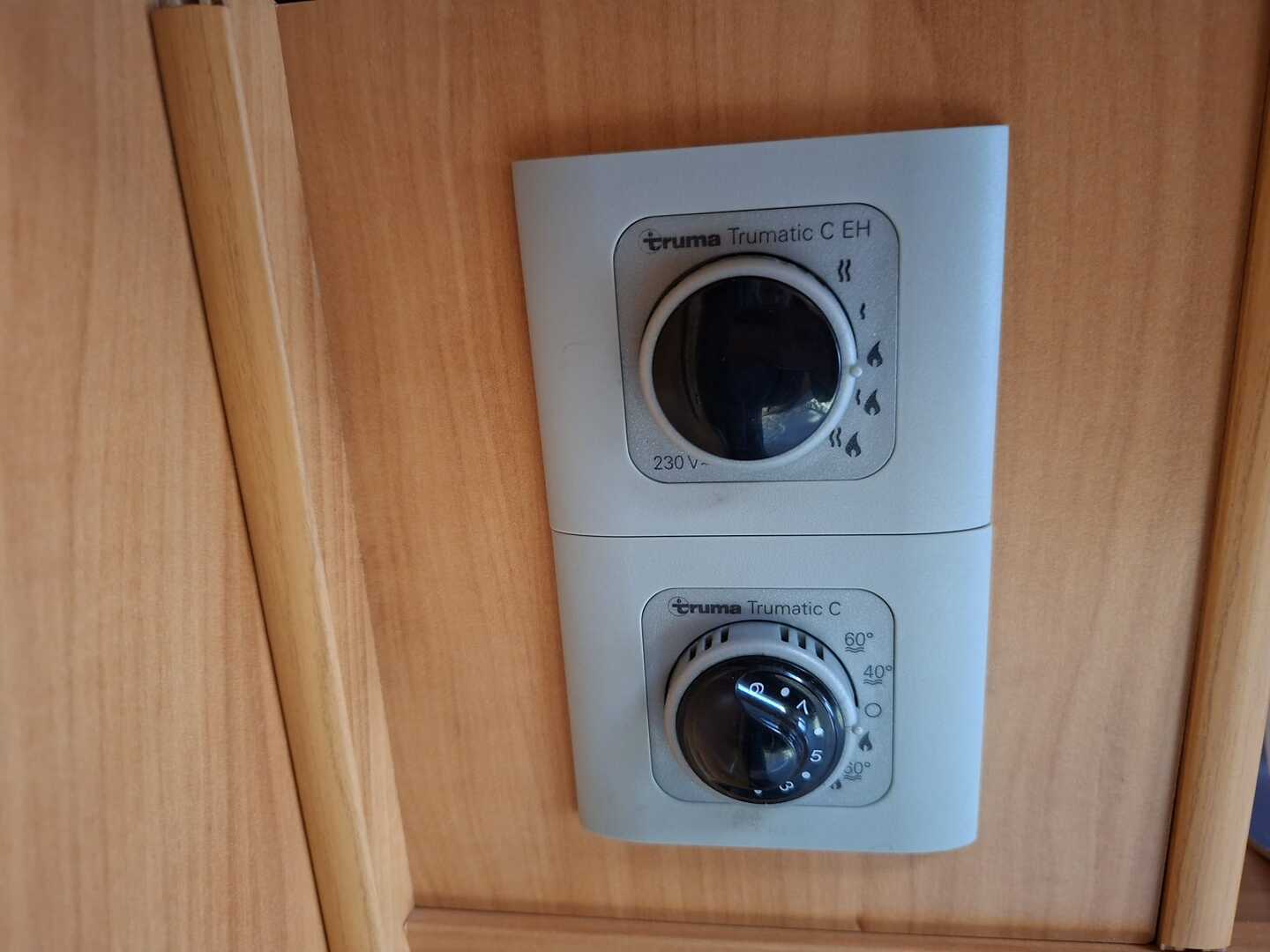 ADRIA IZOLA S 687 SP 2008