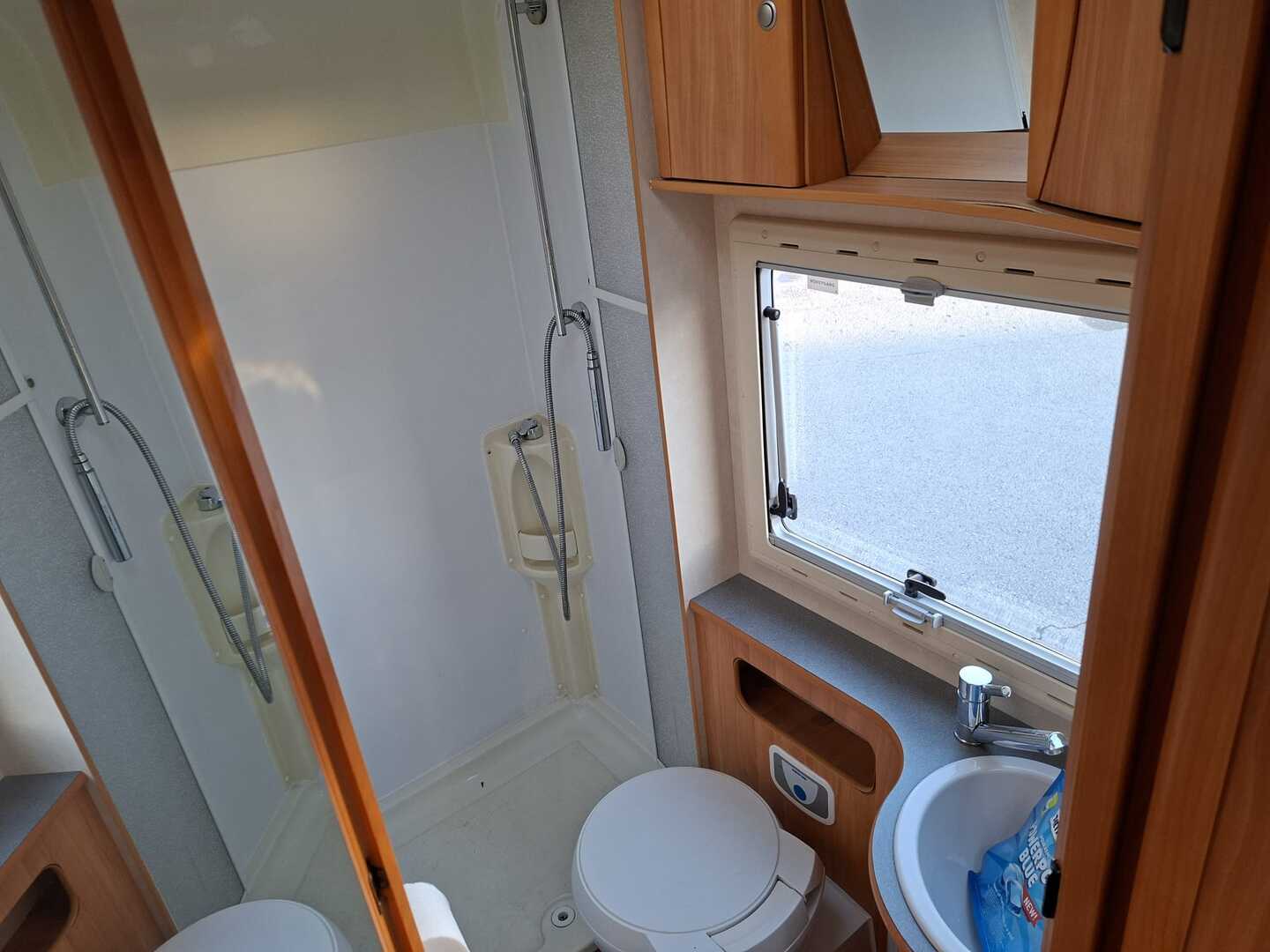 ADRIA IZOLA S 687 SP 2008