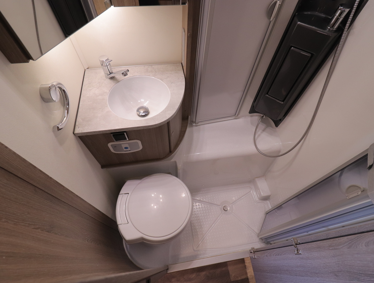 KABE TRAVEL MASTER X 740 LGB KS ALDE 2020