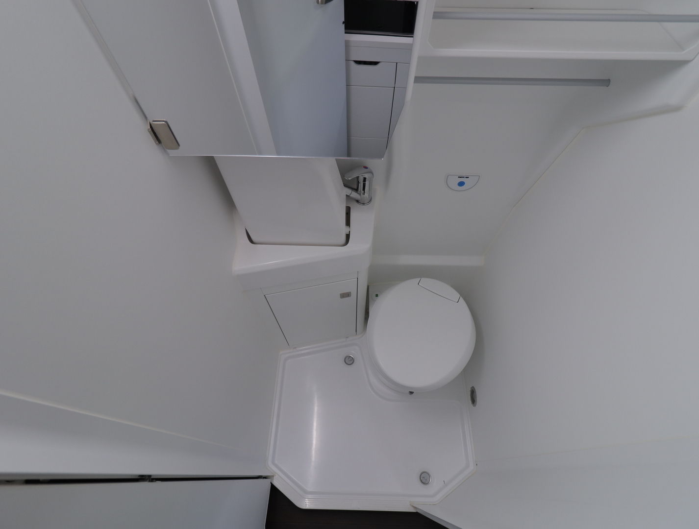 VOLKSWAGEN GRAND CALIFORNIA 680 2021