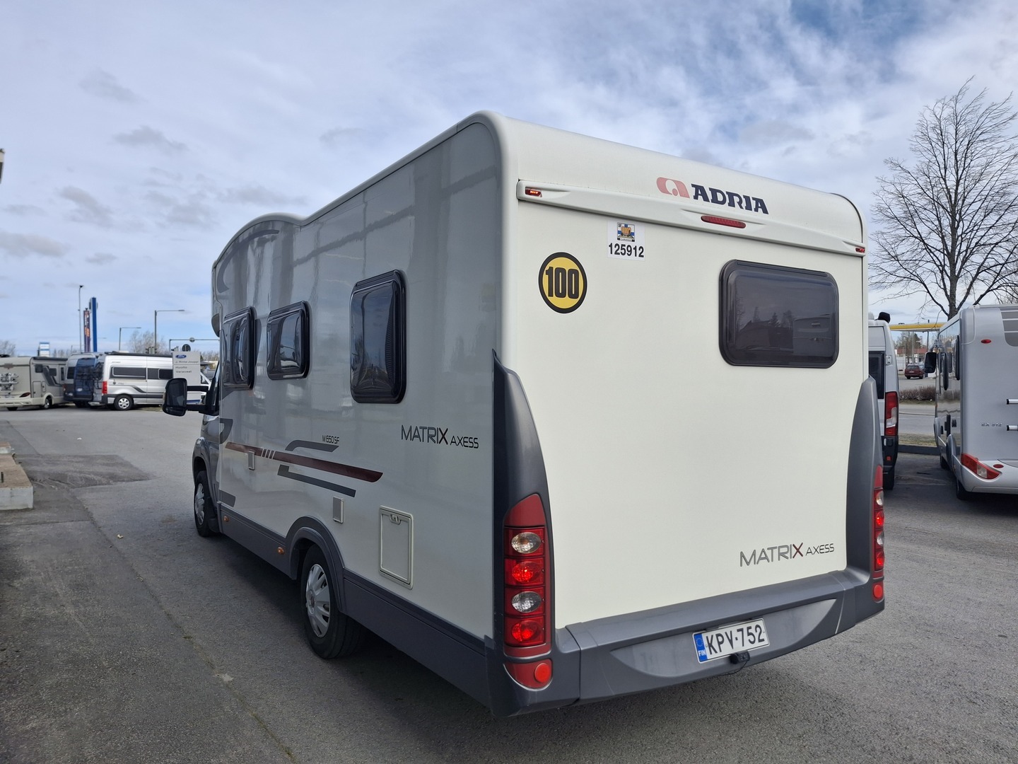 ADRIA MATRIX AXESS M 650 SF 2012