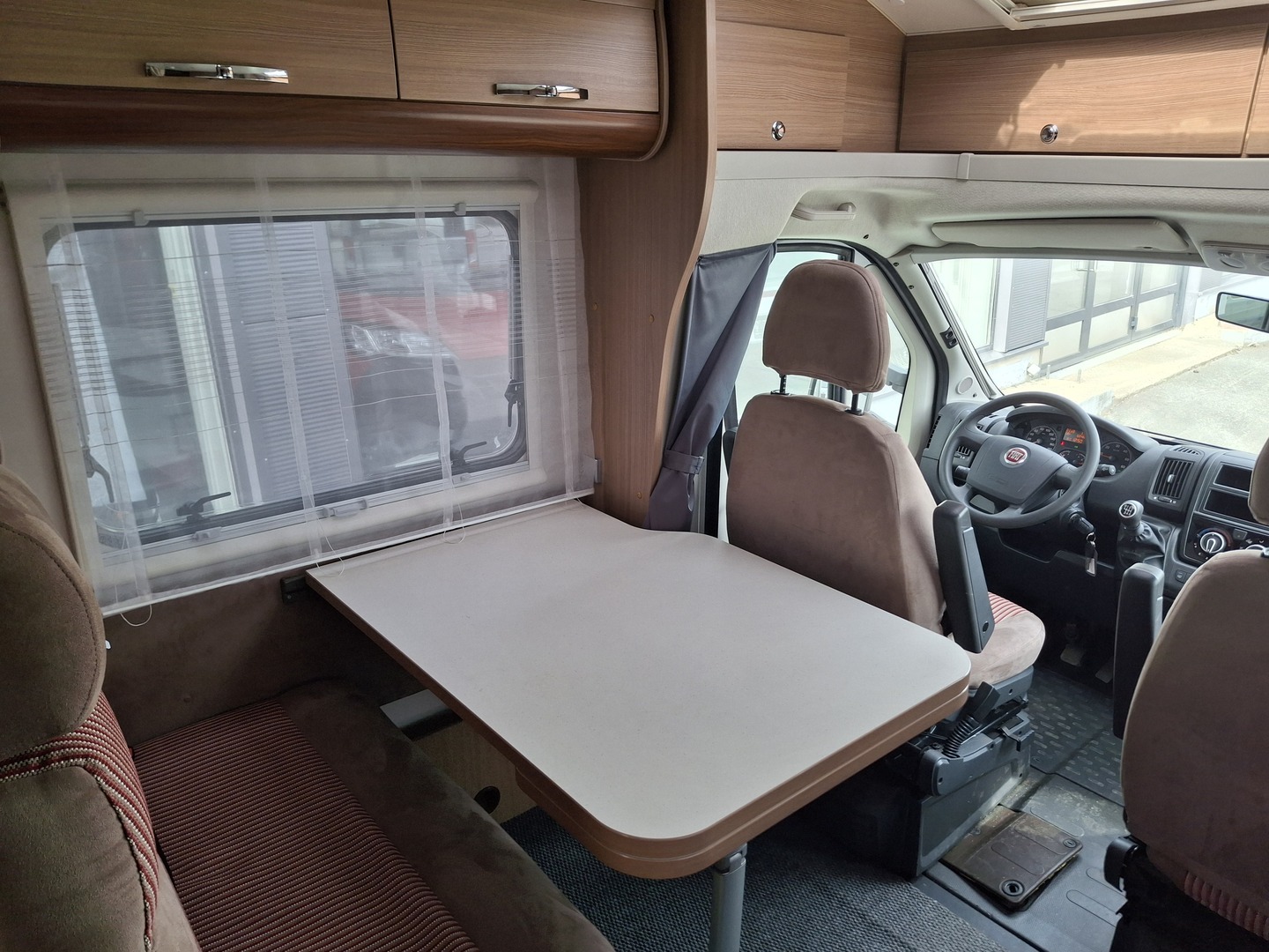 ADRIA MATRIX AXESS M 650 SF 2012