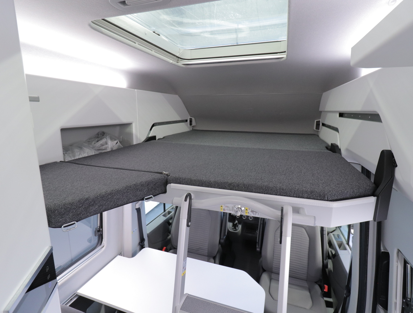 VOLKSWAGEN GRAND CALIFORNIA 600 2023