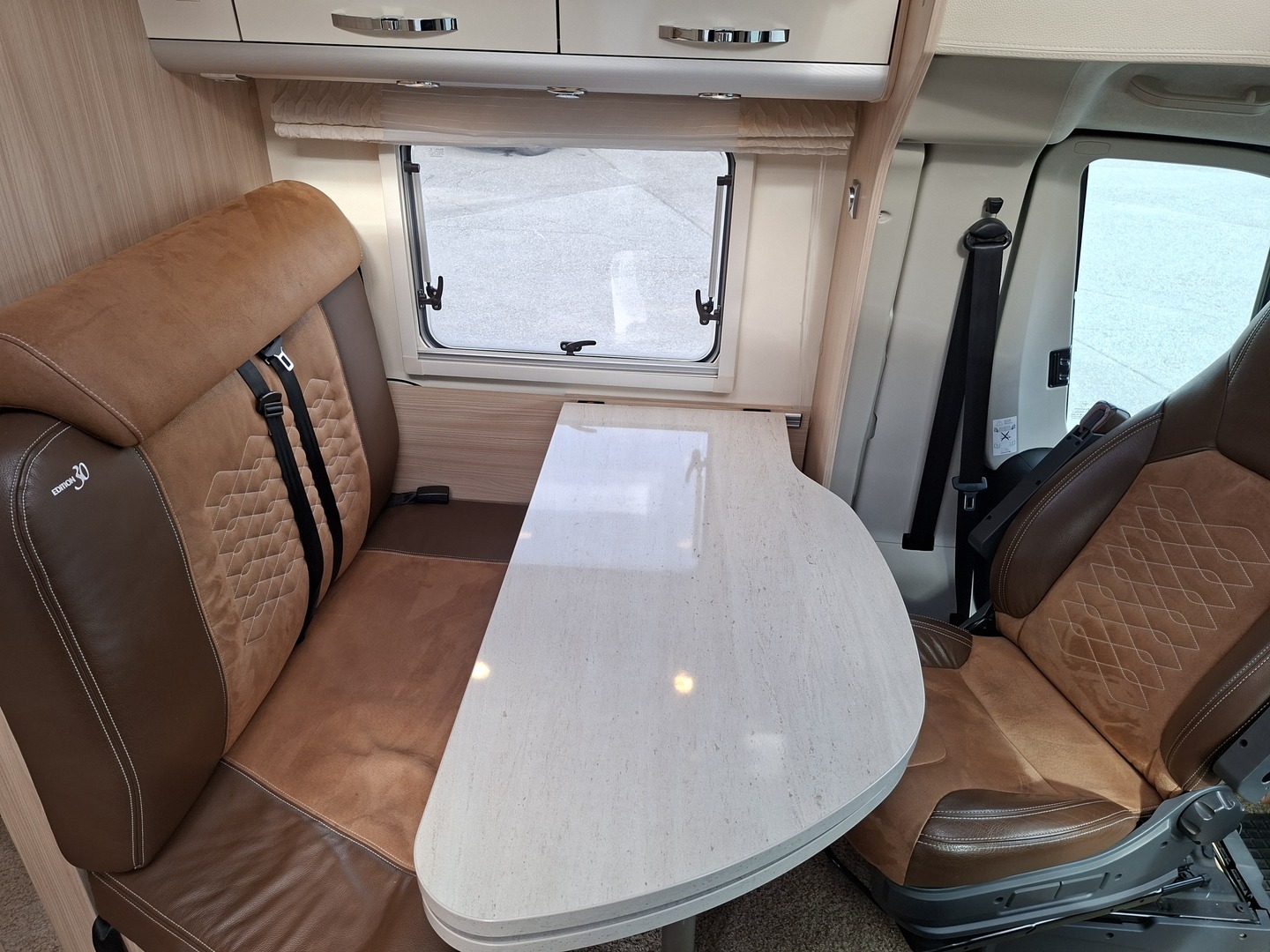 BÜRSTNER NEXXO T690G 2017
