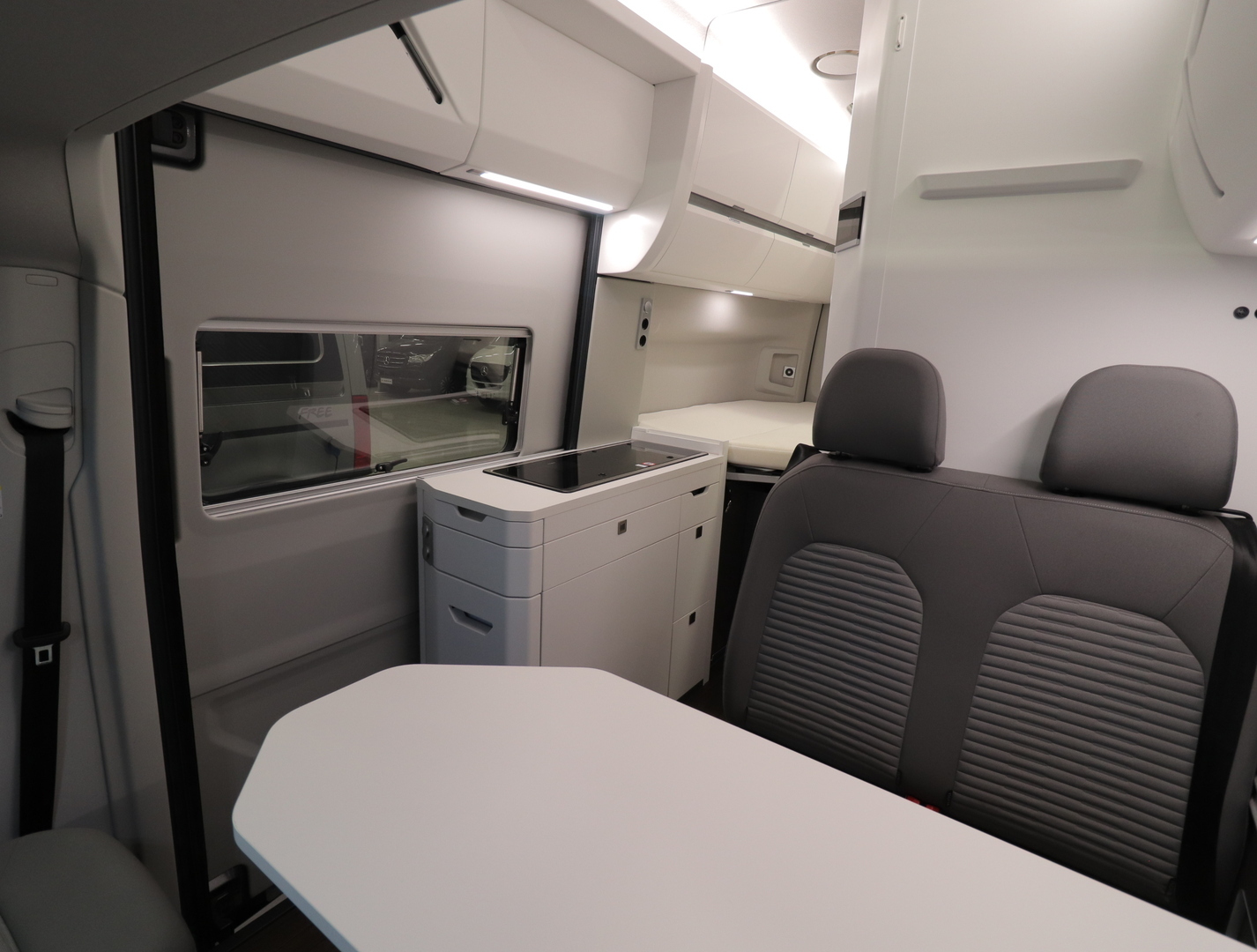 VOLKSWAGEN GRAND CALIFORNIA 600 2023