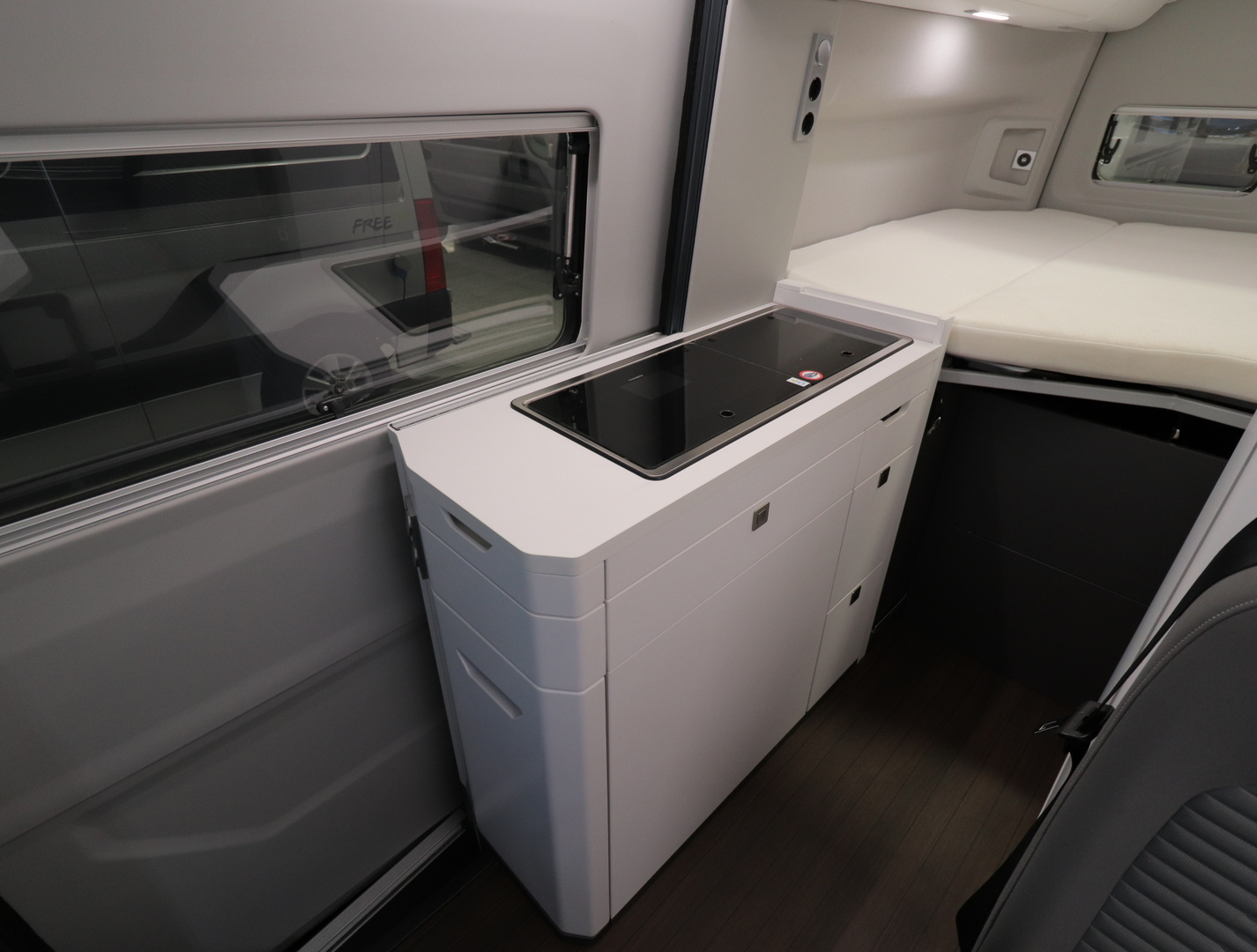 VOLKSWAGEN GRAND CALIFORNIA 600 2023