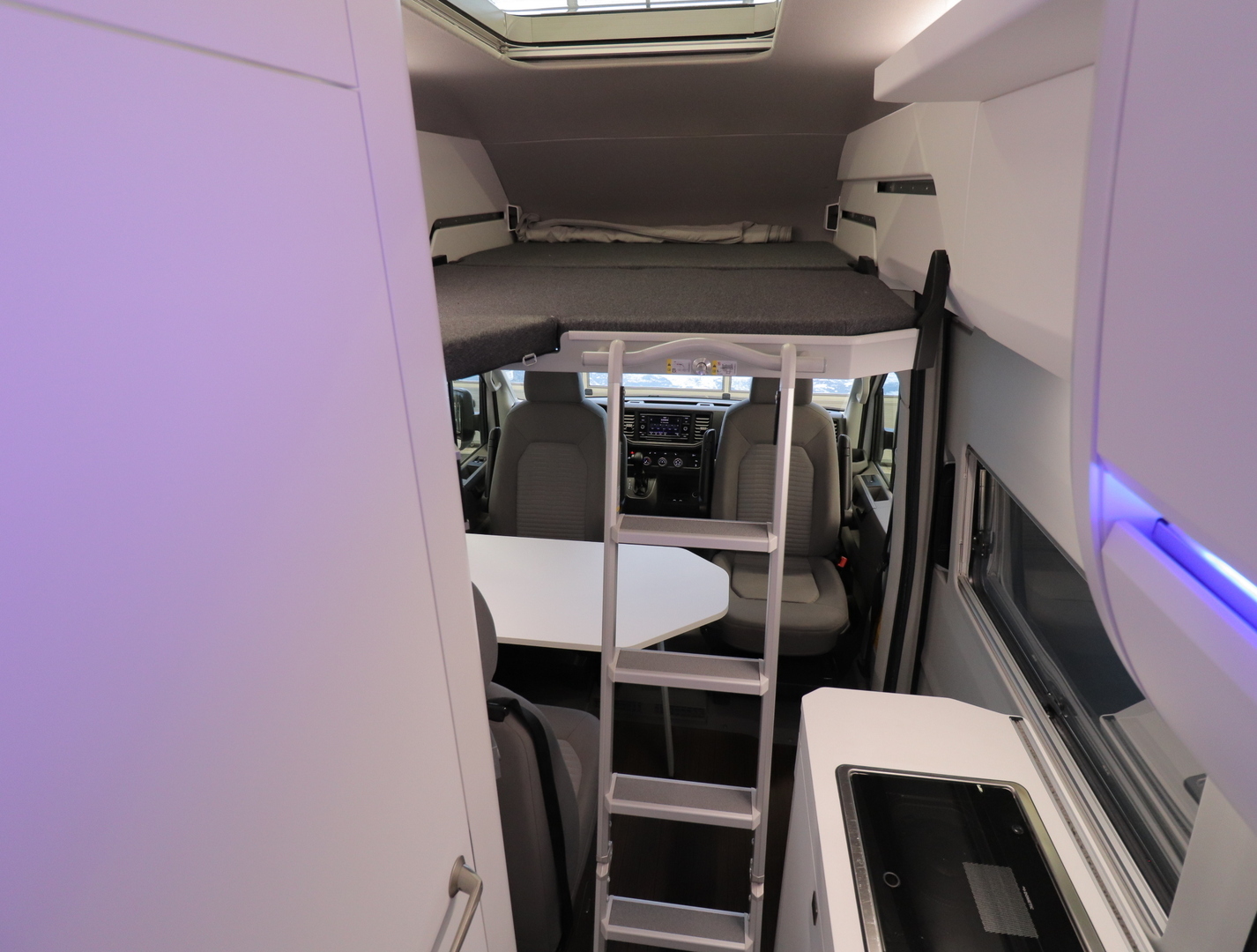 VOLKSWAGEN GRAND CALIFORNIA 600 2023