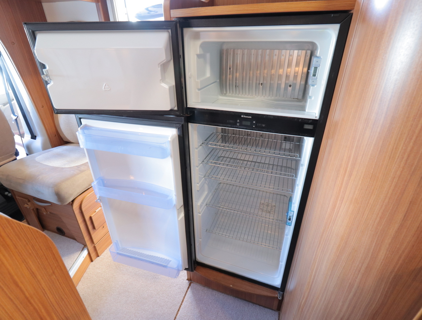 ADRIA CORAL S 670 SL 2011